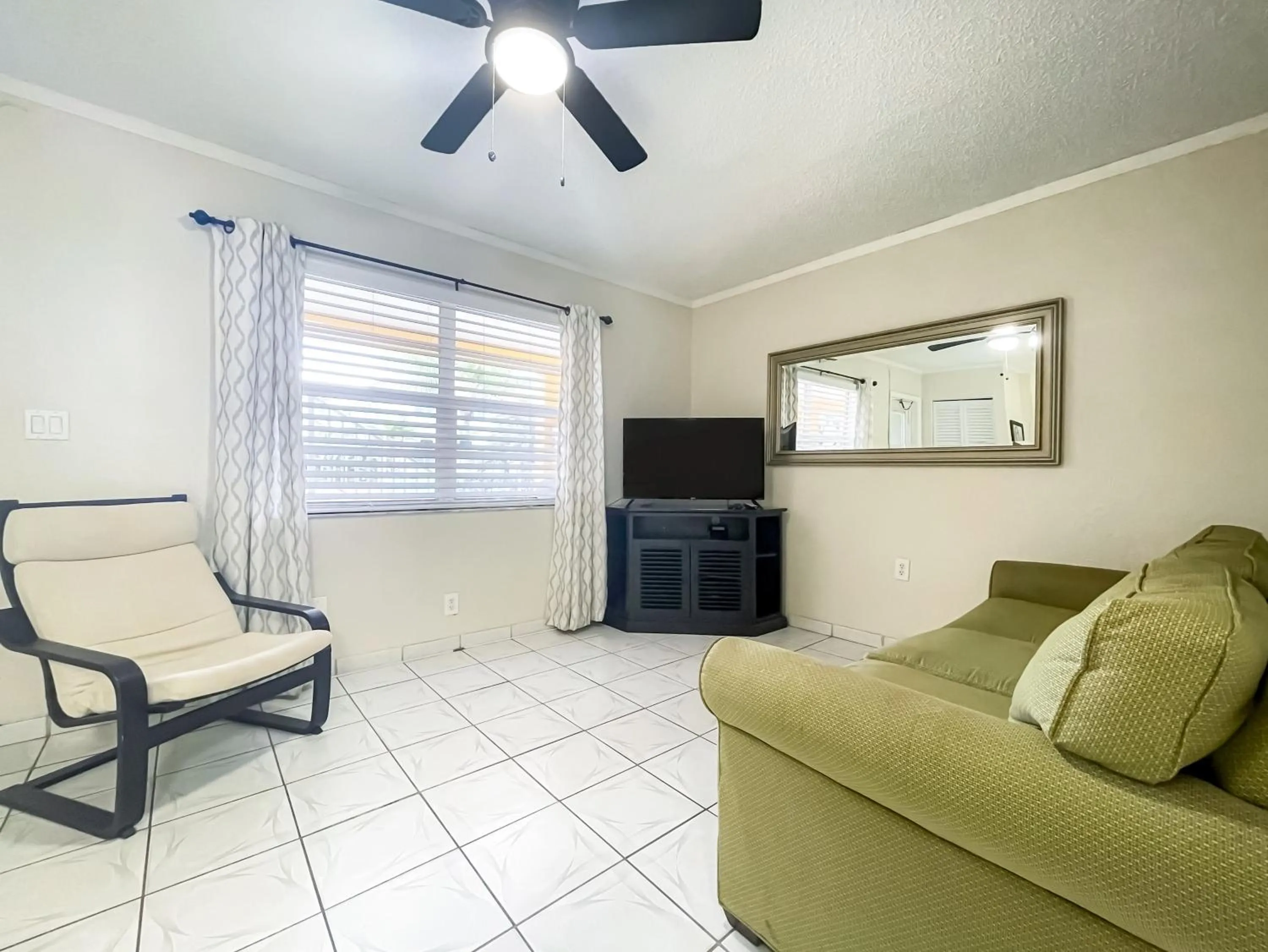 TV and multimedia in Hollywood by the Sea