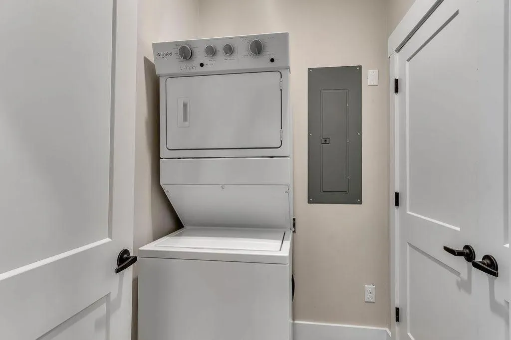 Chalet 1896 at Table Rock Lake