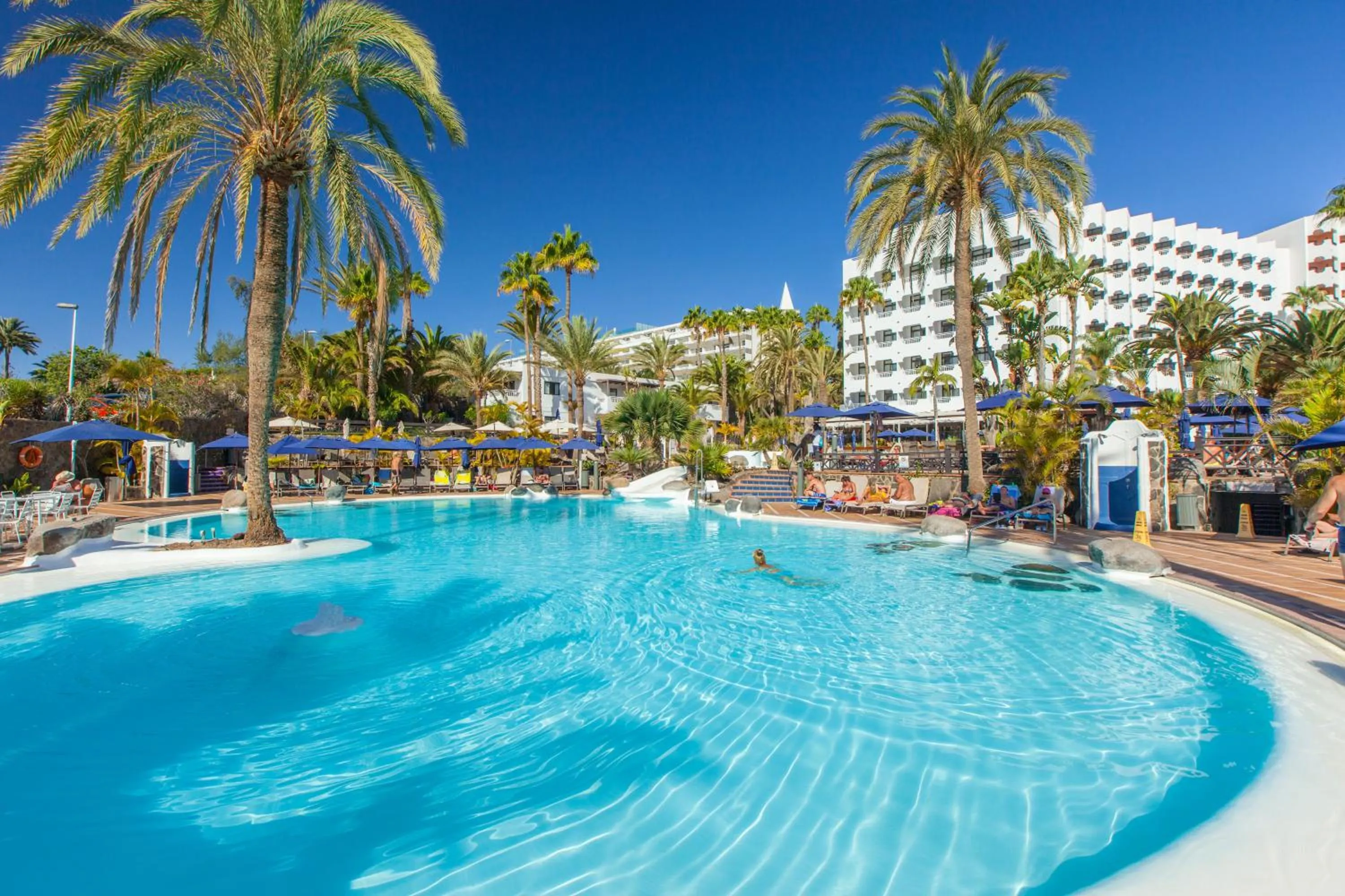 Swimming pool in Corallium Beach by Lopesan Hotels - Adults Only