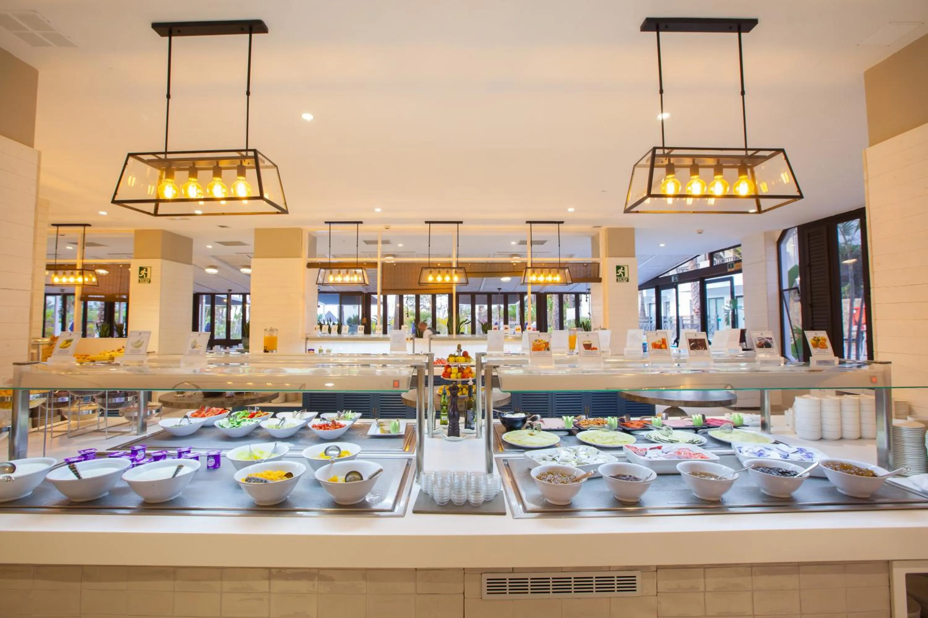 Restaurant/places to eat in Corallium Beach by Lopesan Hotels - Adults Only