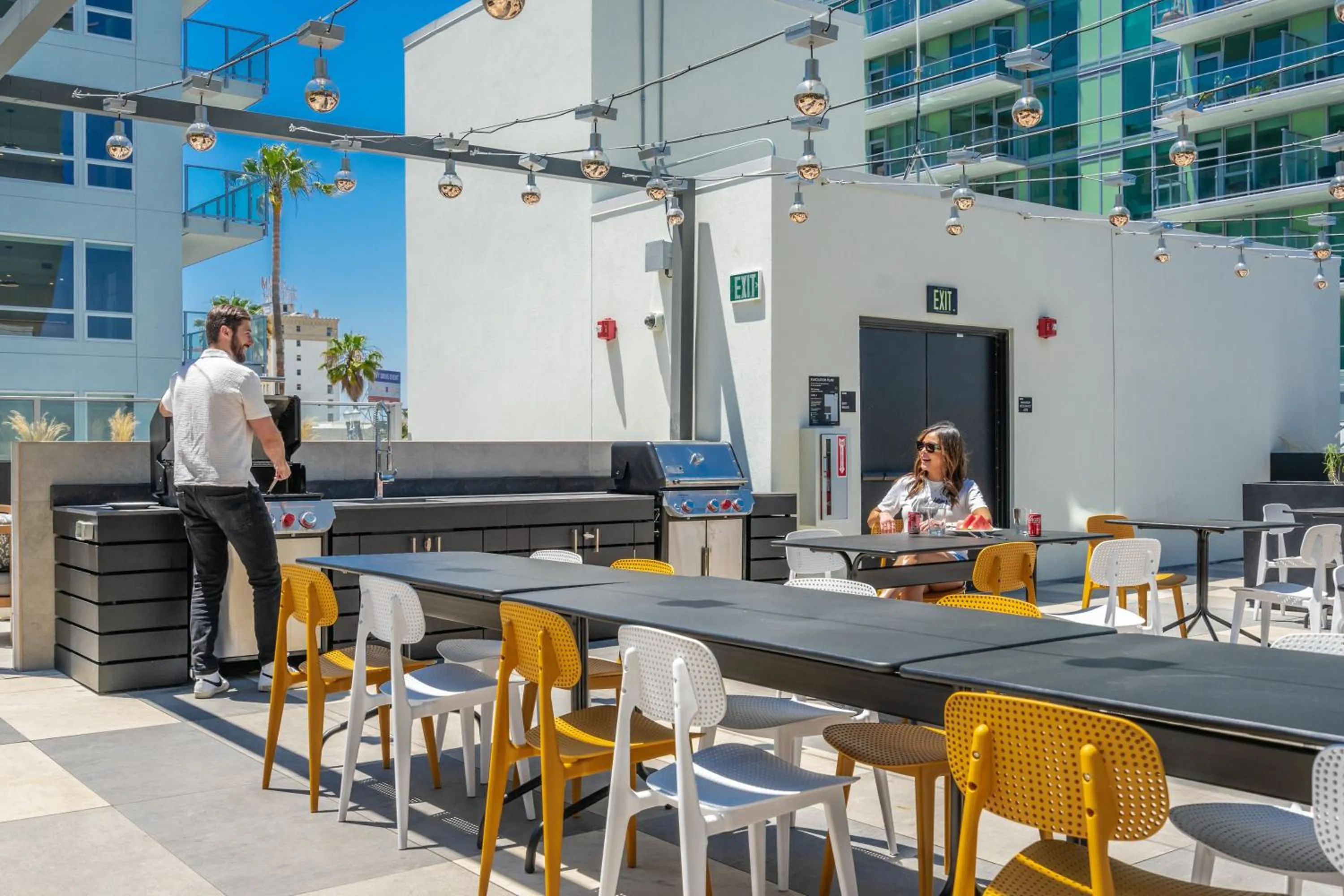 BBQ facilities in Level Long Beach - East Village