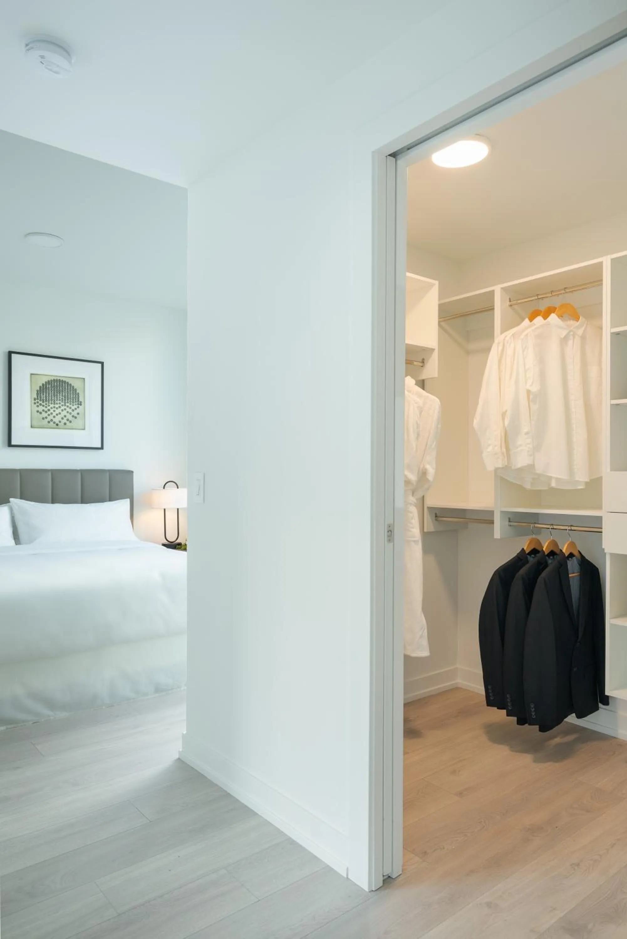 wardrobe, Bed in Level Long Beach - East Village