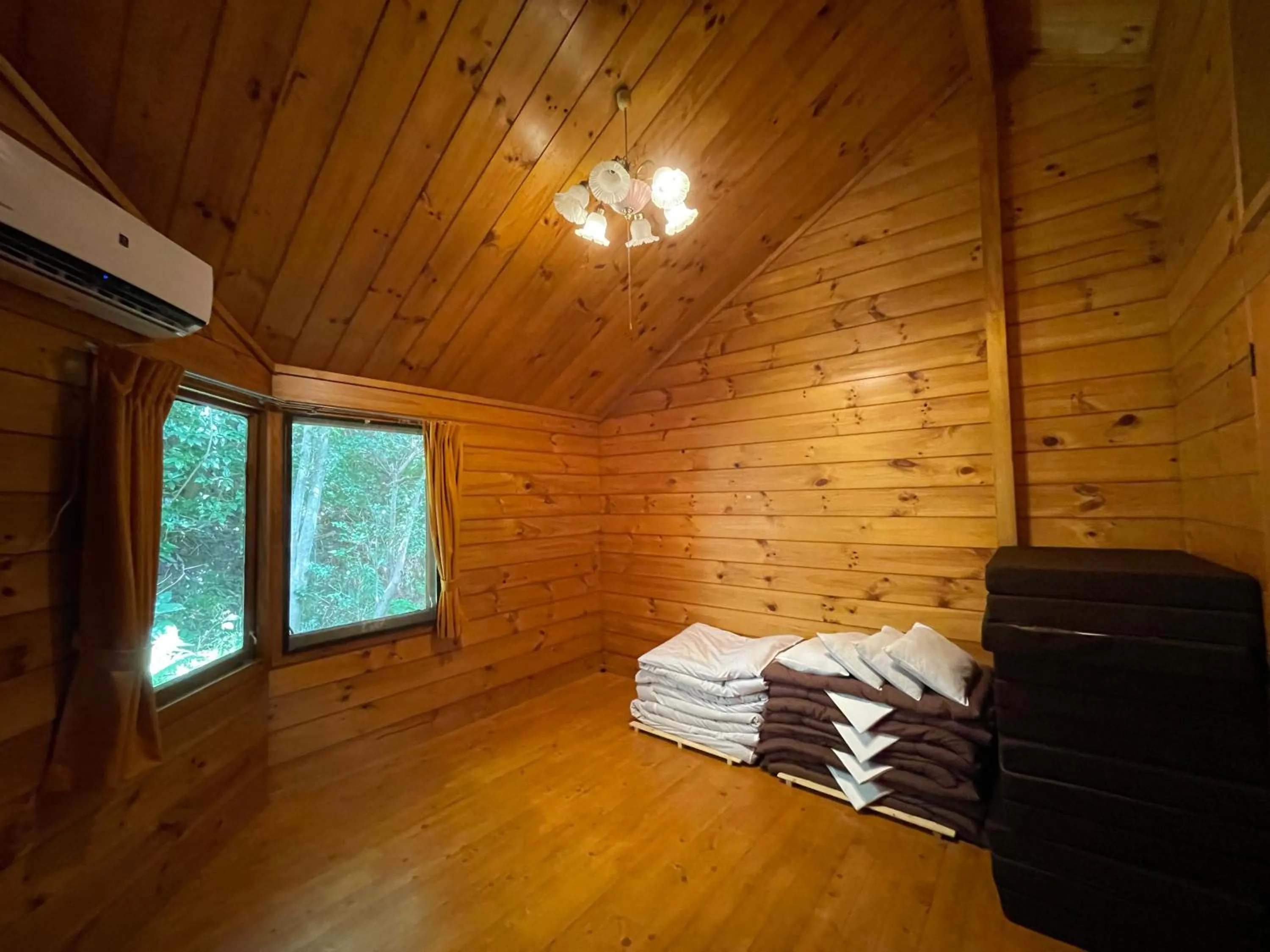 Bed in Nakadaki Art Village