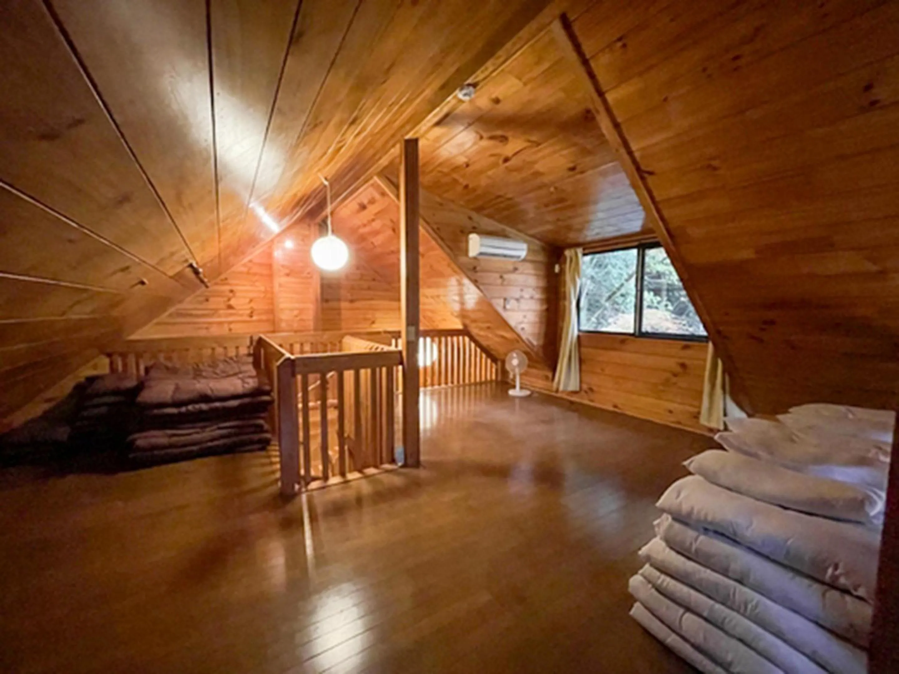 Photo of the whole room in Nakadaki Art Village