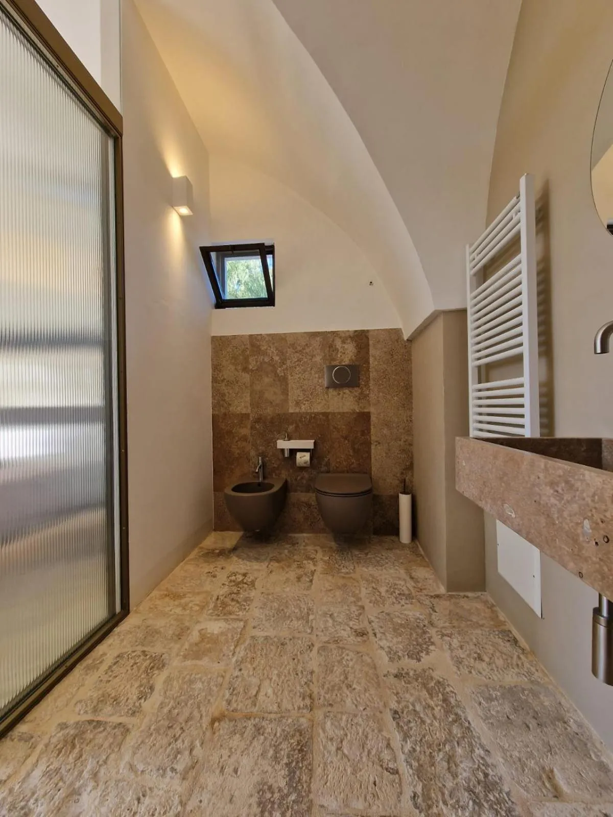 Toilet in Imperial Paradise