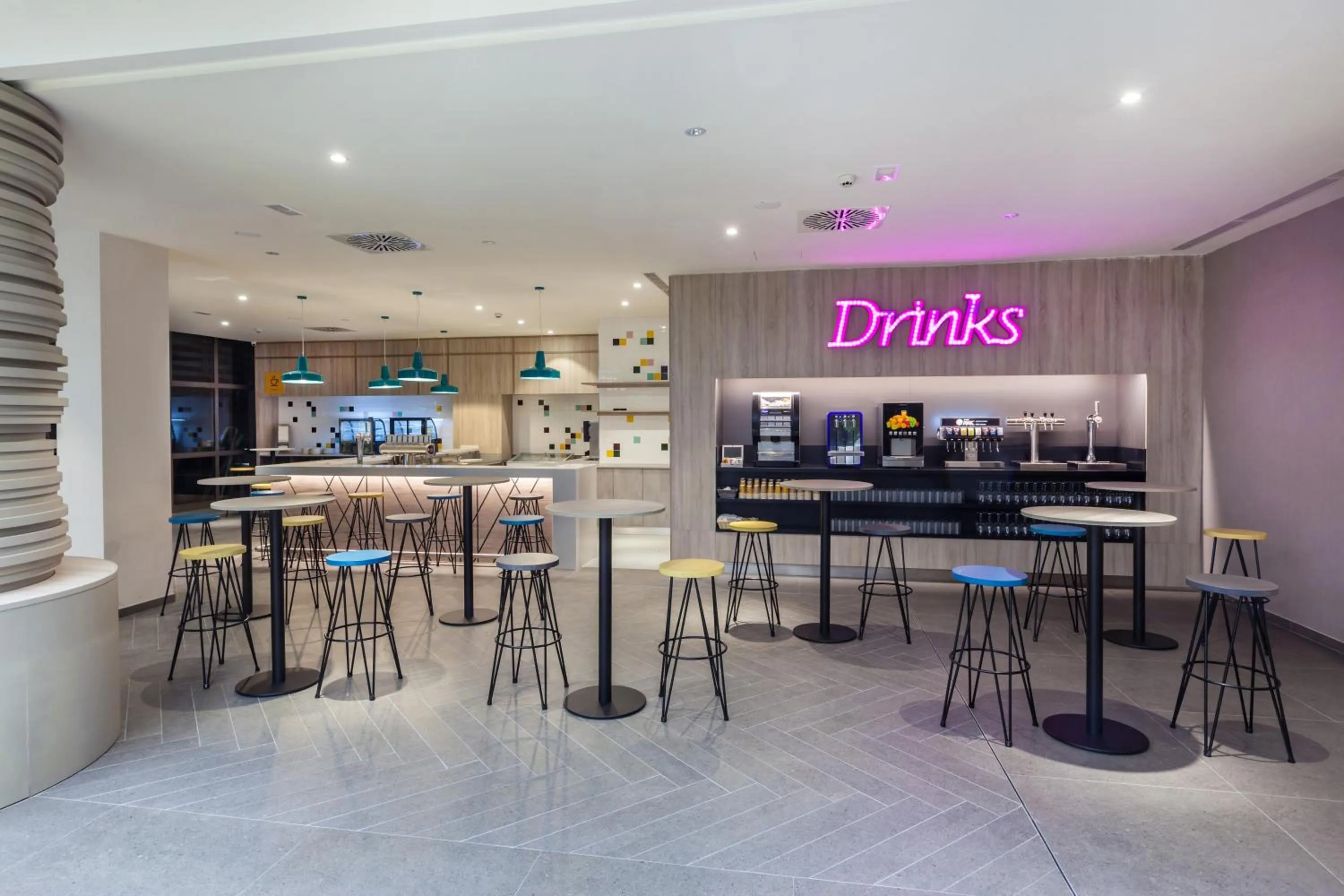 Lounge or bar in Abora Interclub Atlantic by Lopesan Hotels