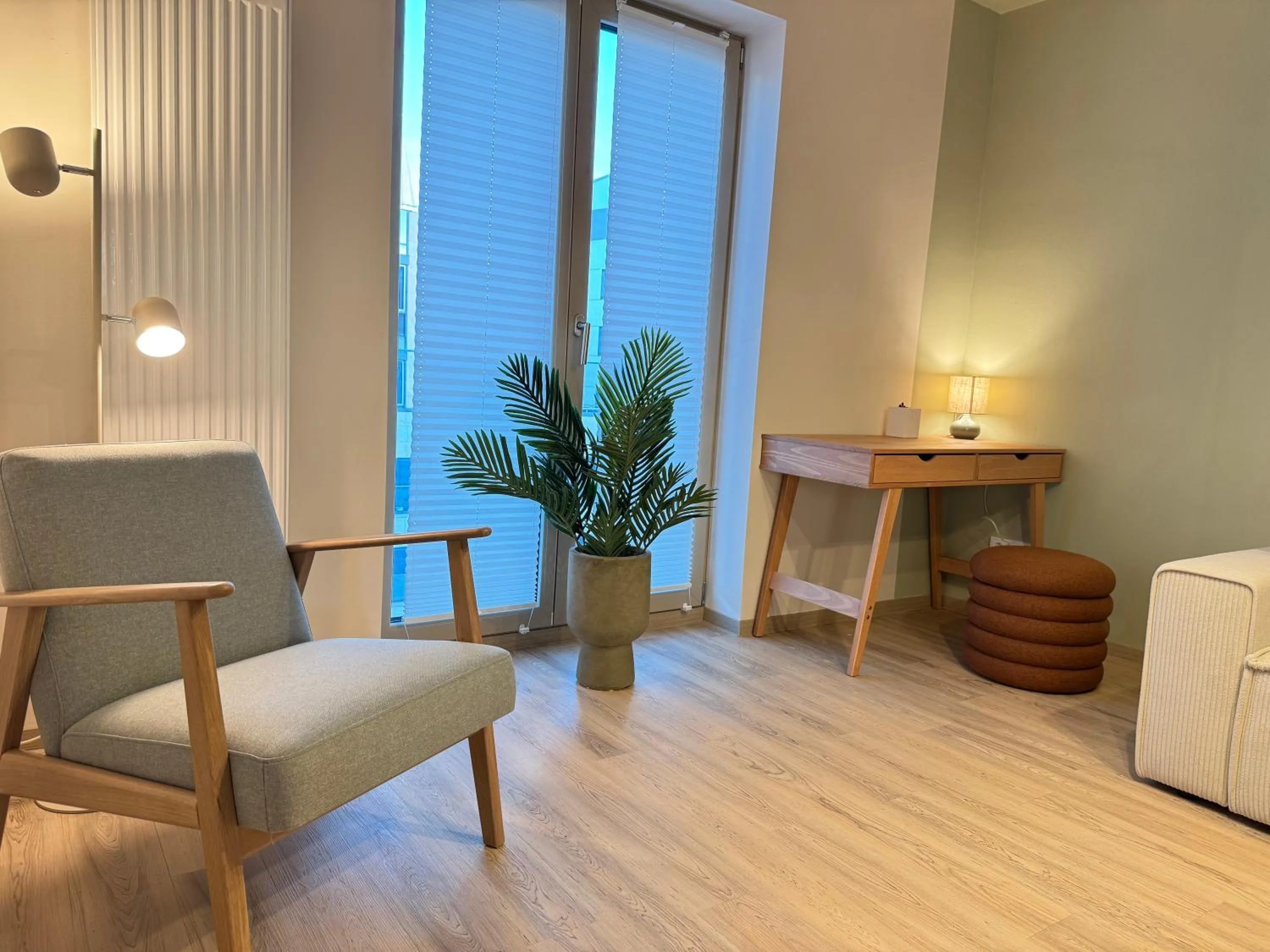 LIGHTPLACE • Design • Boxspring • Balkon • 2 Smart TV •Innenstadt