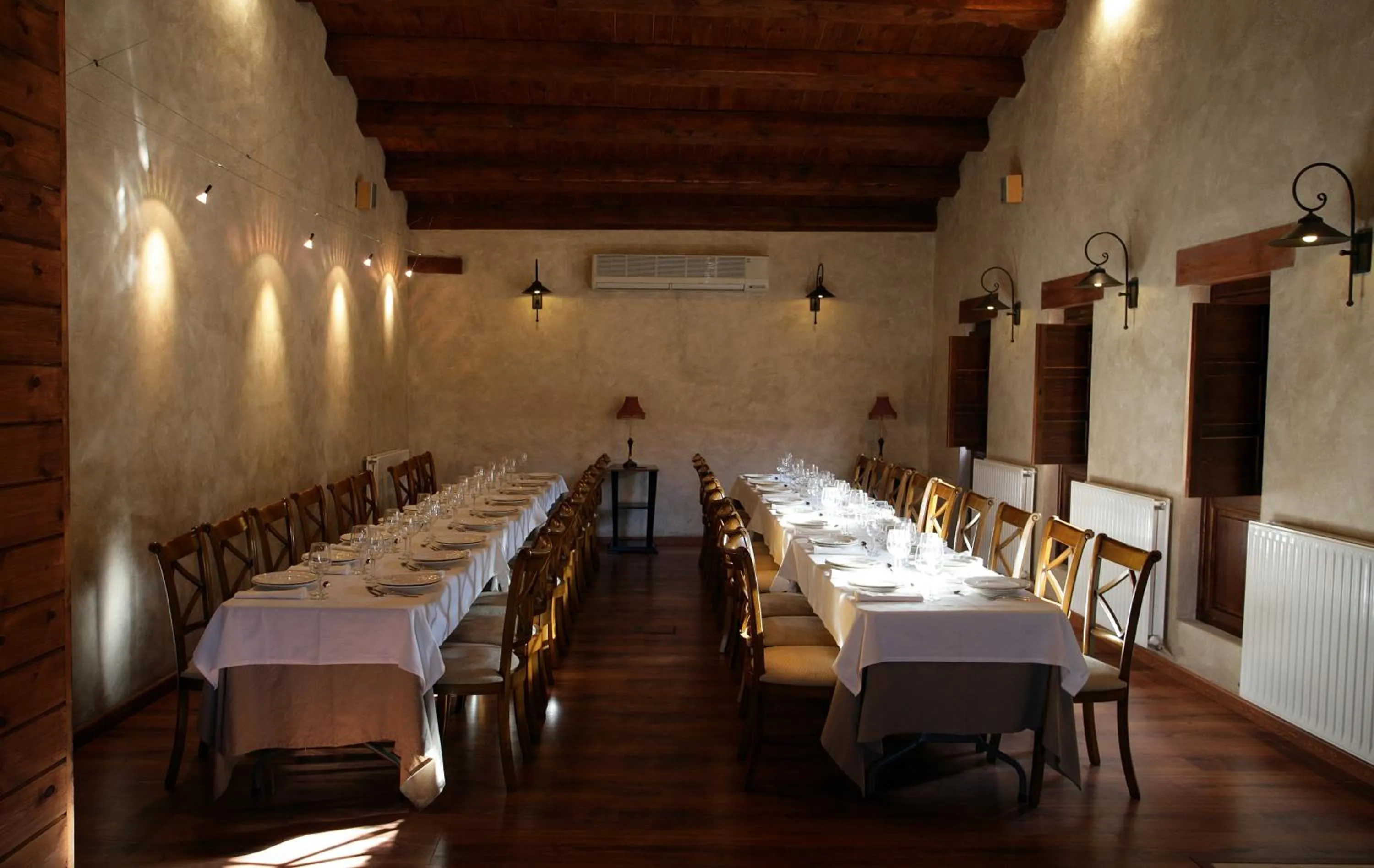 Restaurant/places to eat in Posada Los Condestables Hotel & Spa