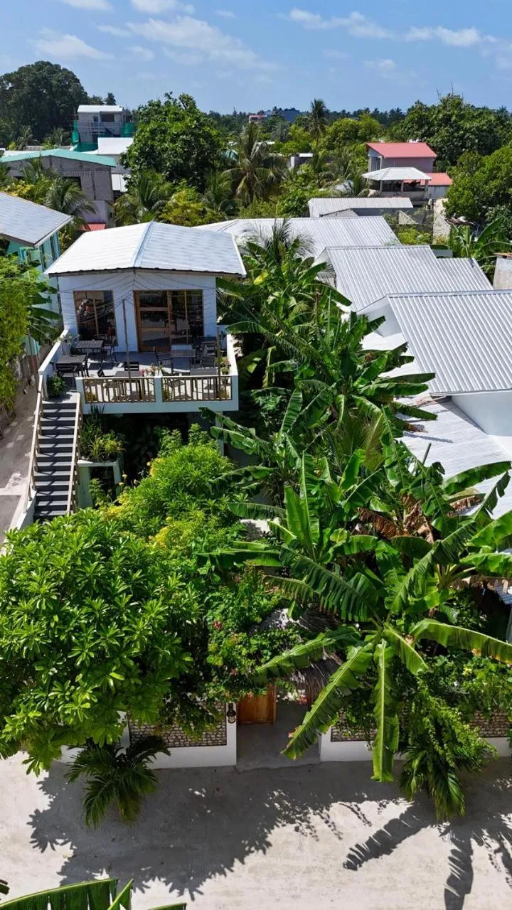 Property building in Seaside Dhigurah