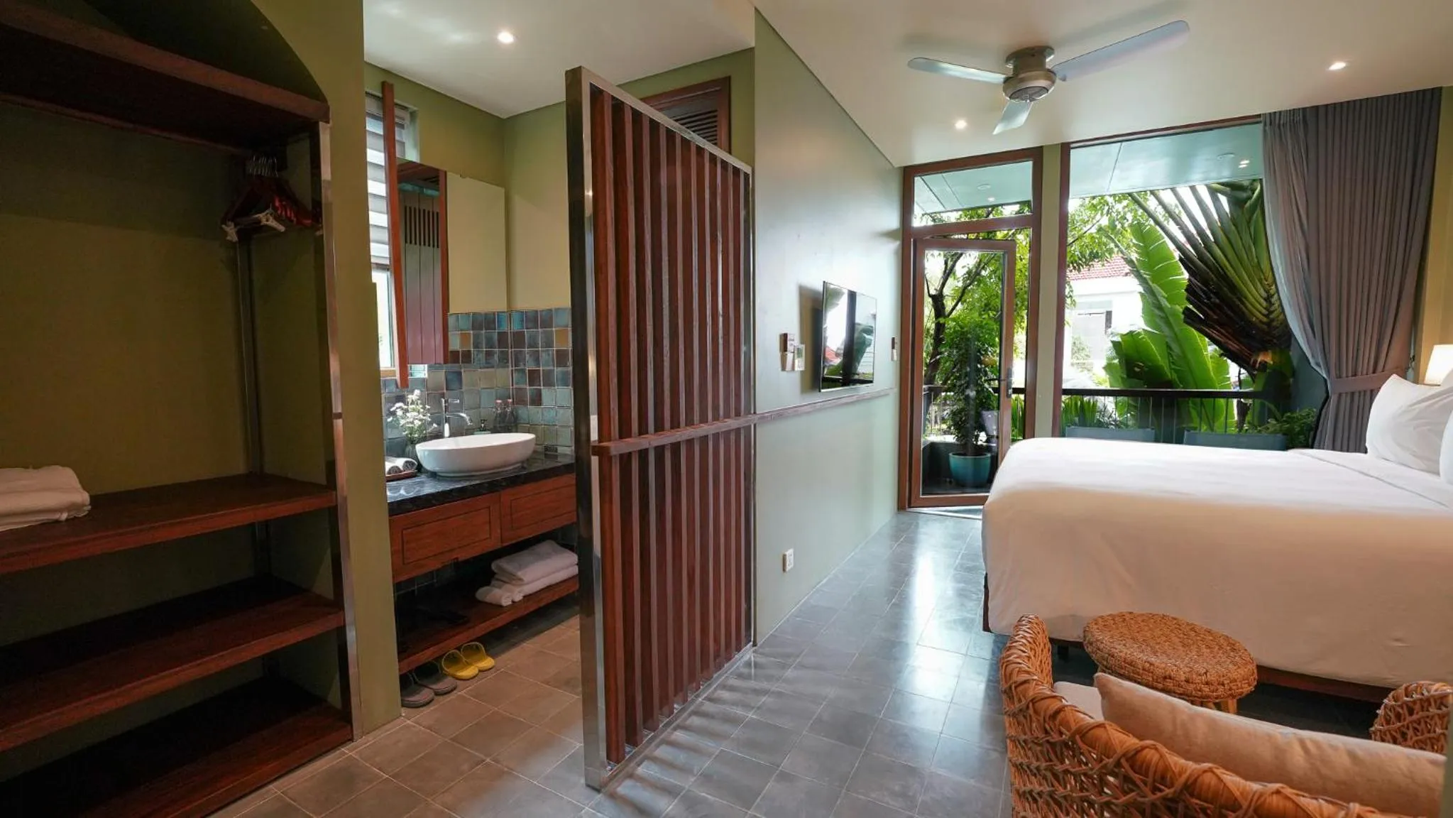 Bed in CHiEM HoiAn - The Beachside Boutique Hotel & Villa