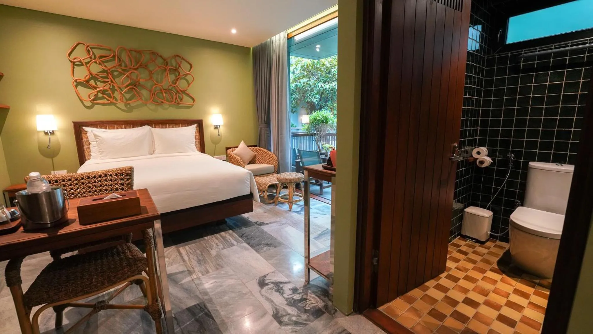 Toilet, Bed in CHiEM HoiAn - The Beachside Boutique Hotel & Villa