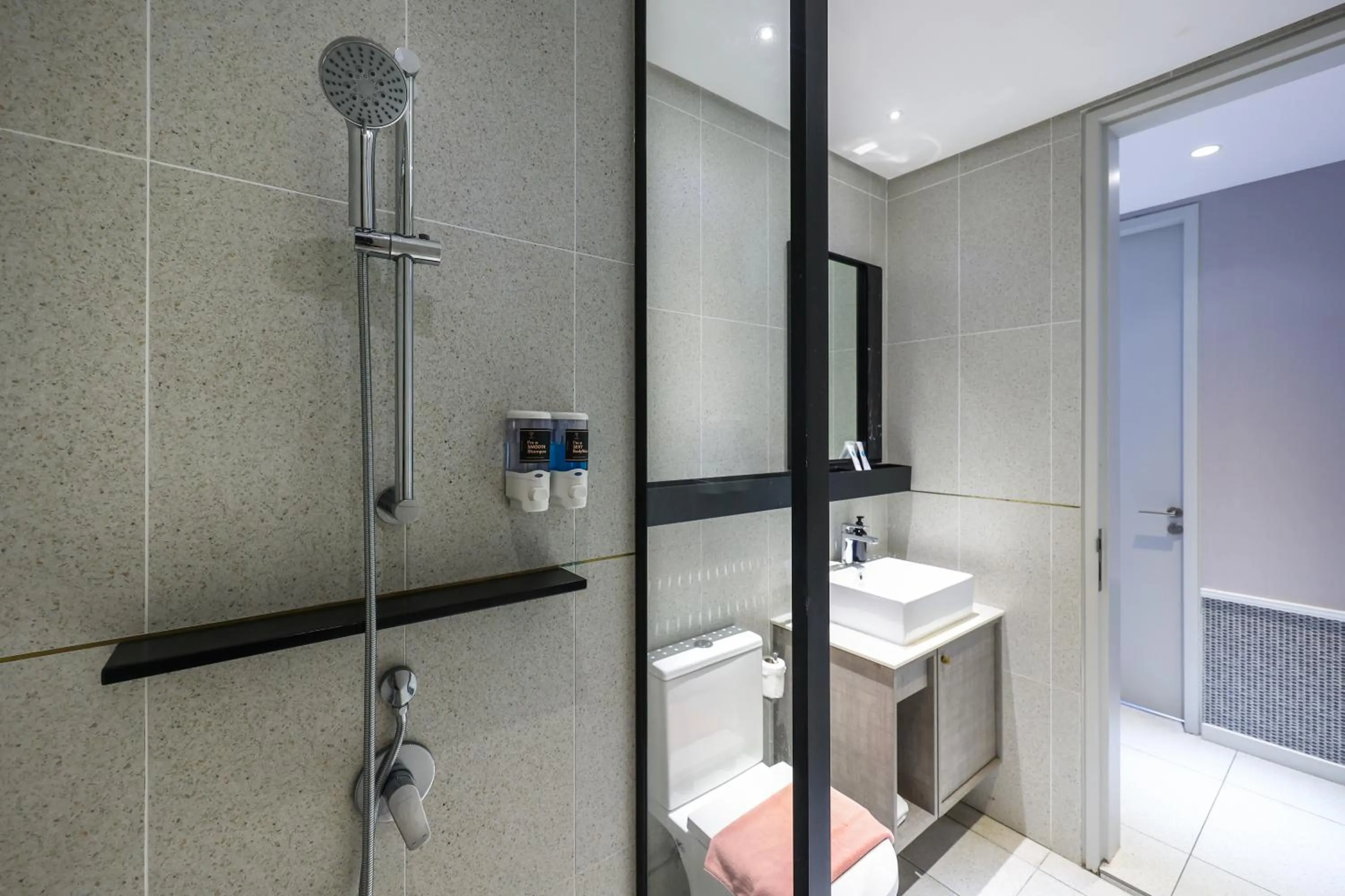 Millerz Square by MyKey