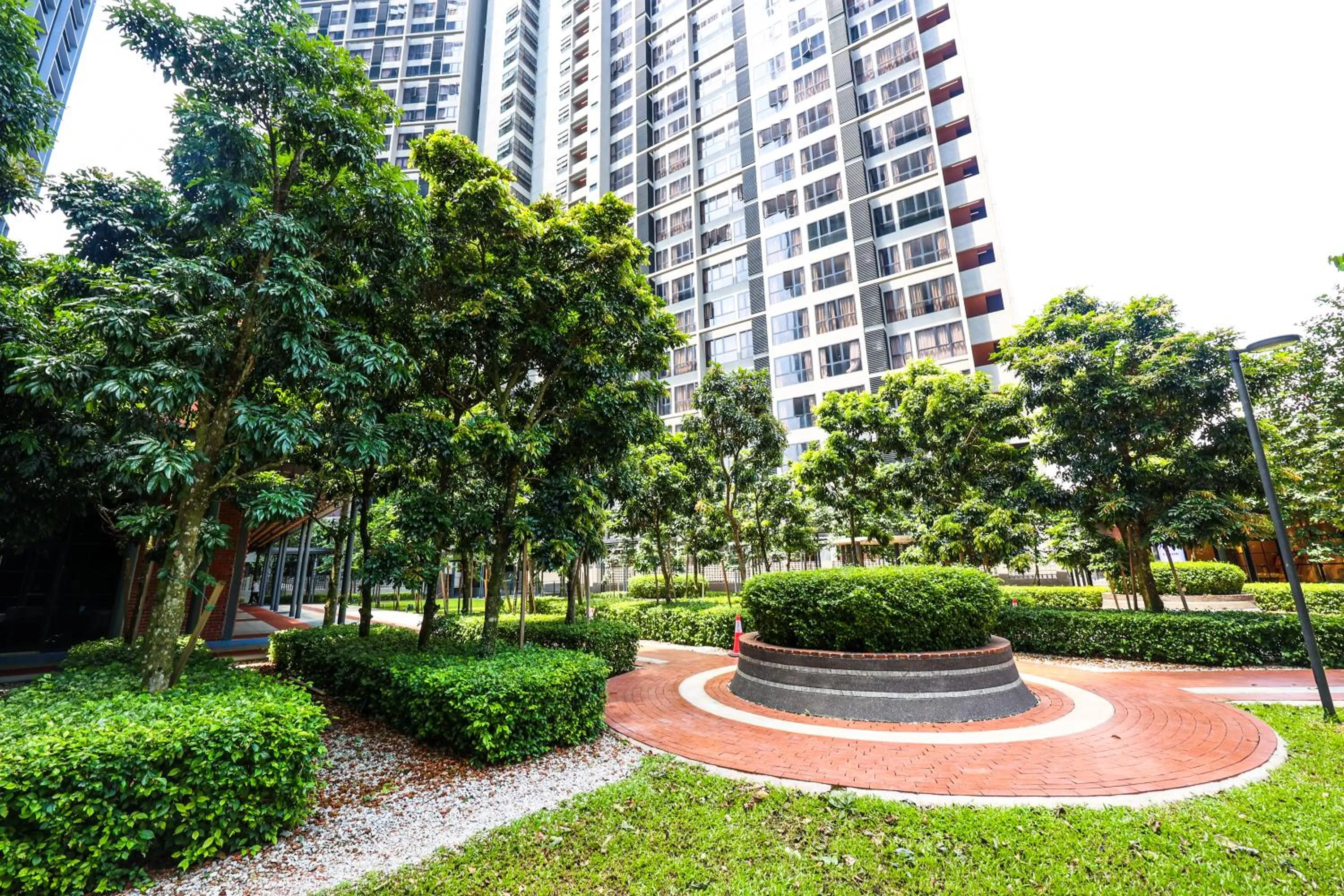 Natural landscape in Millerz Square by MyKey