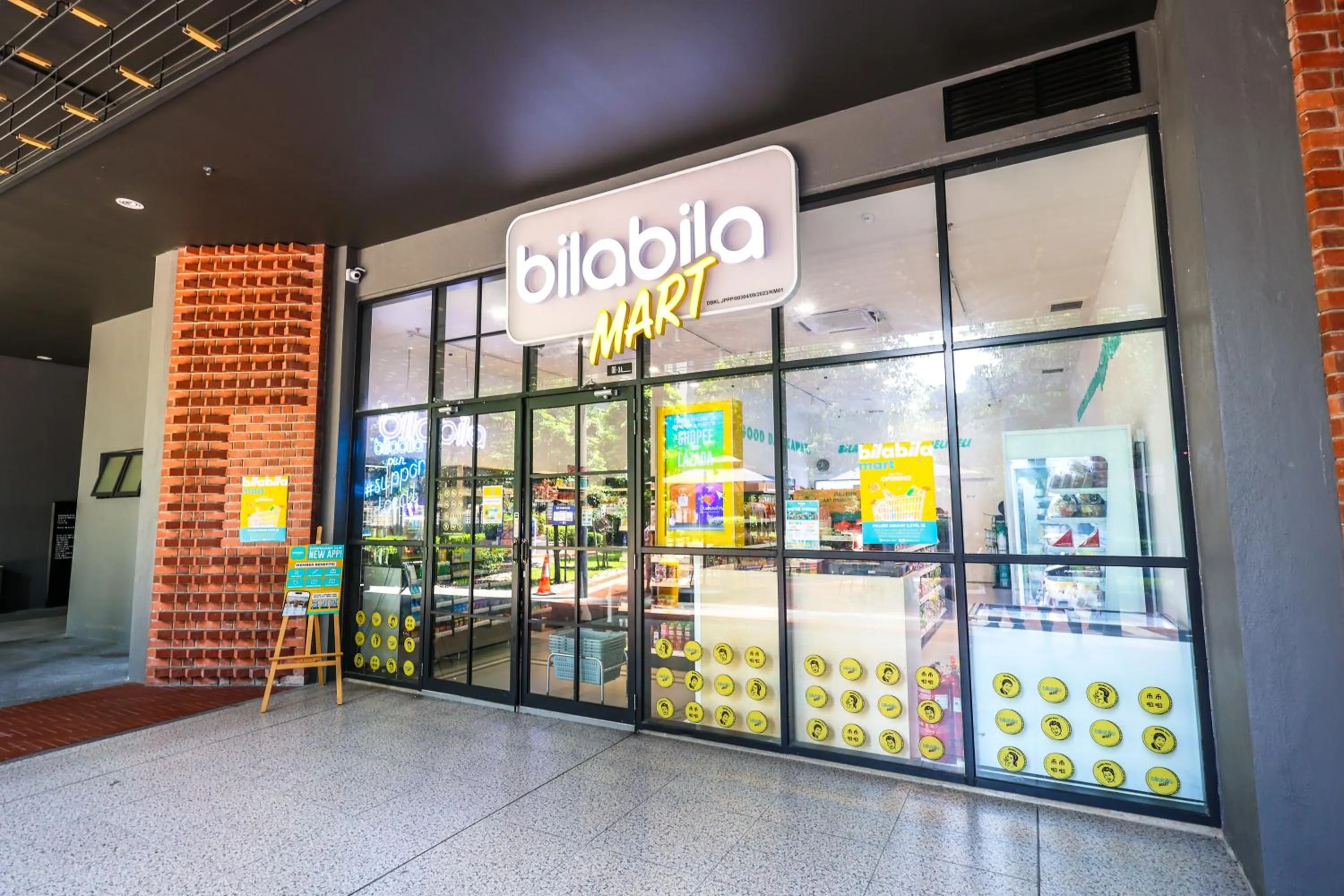 On-site shops in Millerz Square by MyKey