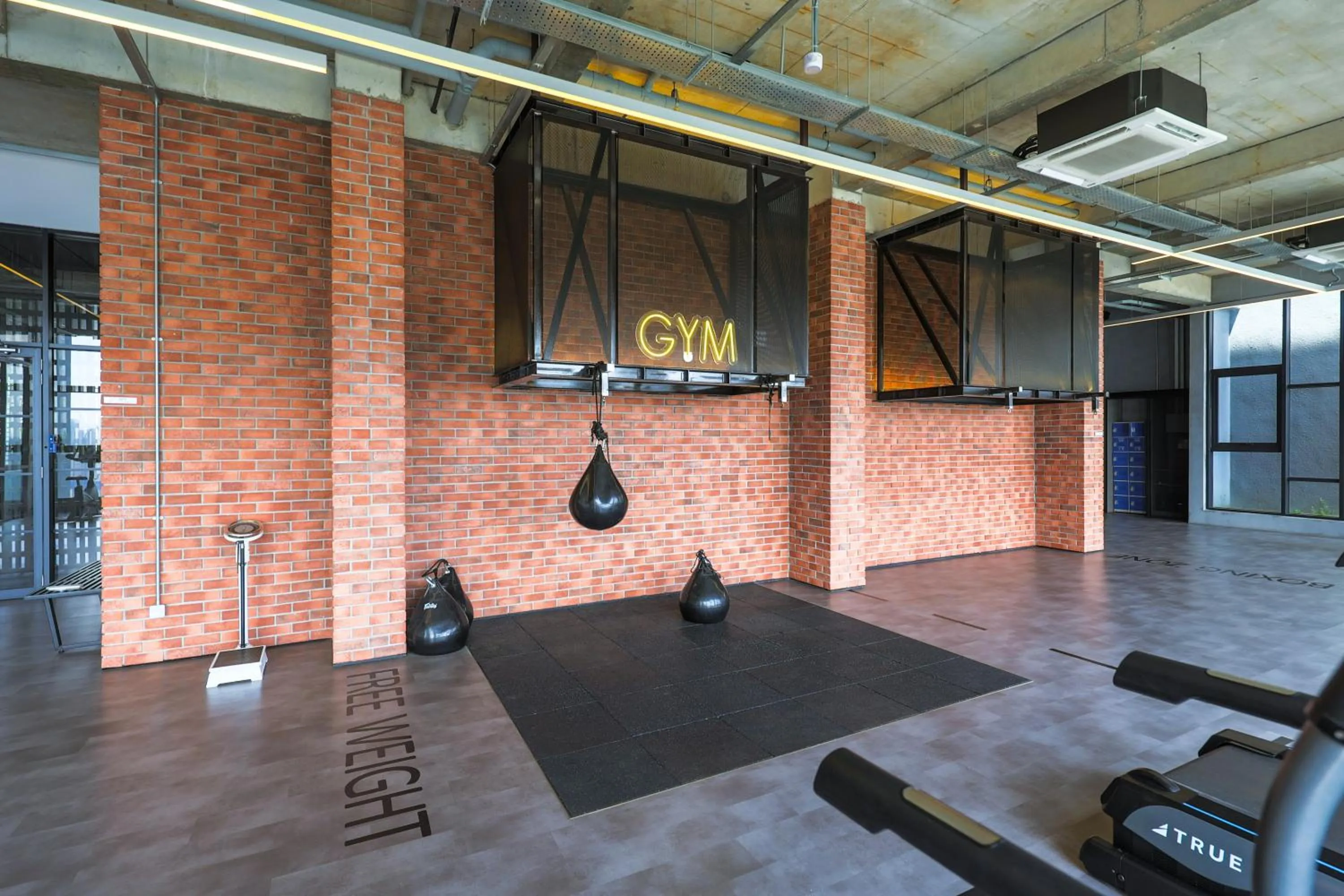 Millerz Square by MyKey