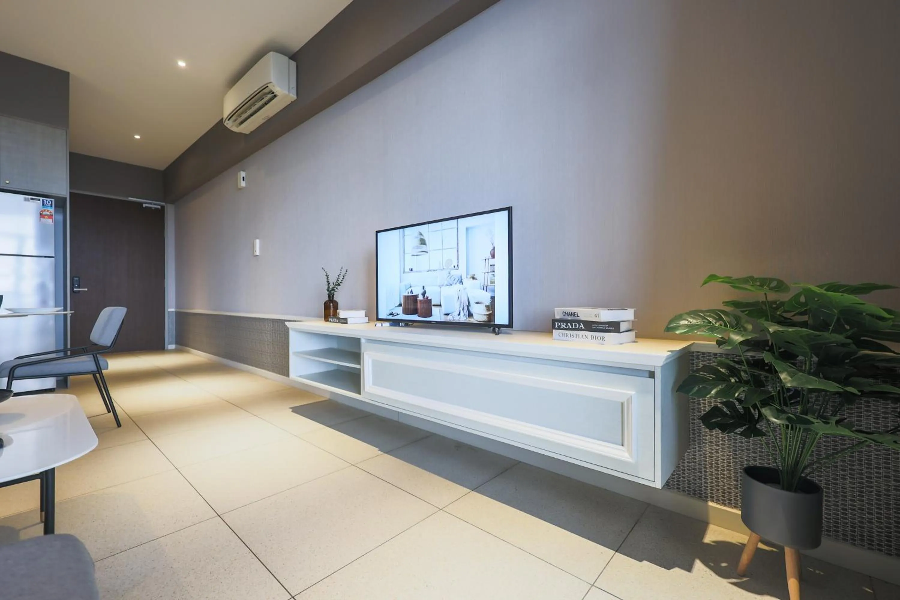 Millerz Square by MyKey