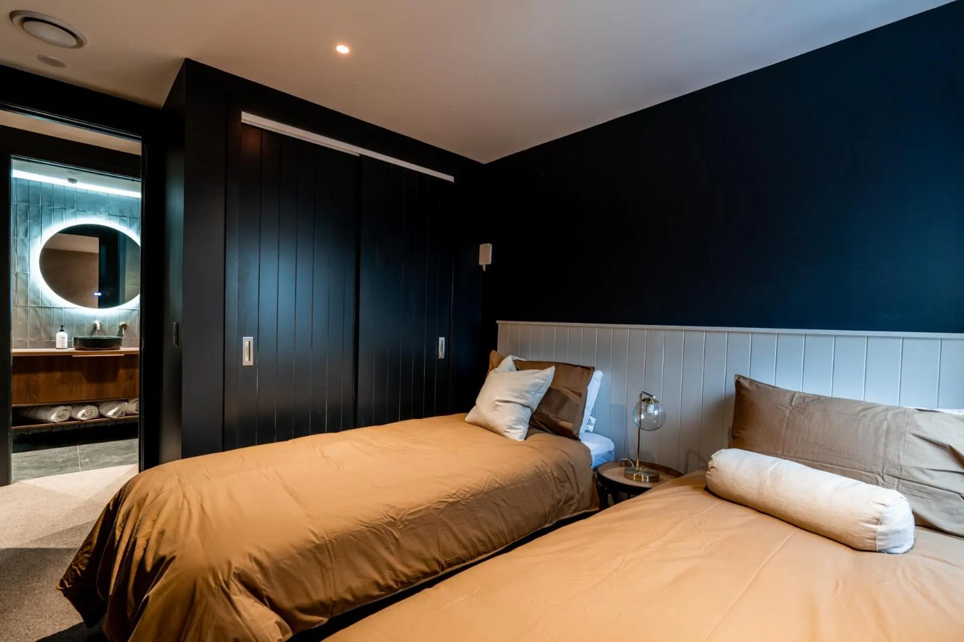 Bed in The Cobbler Hotel