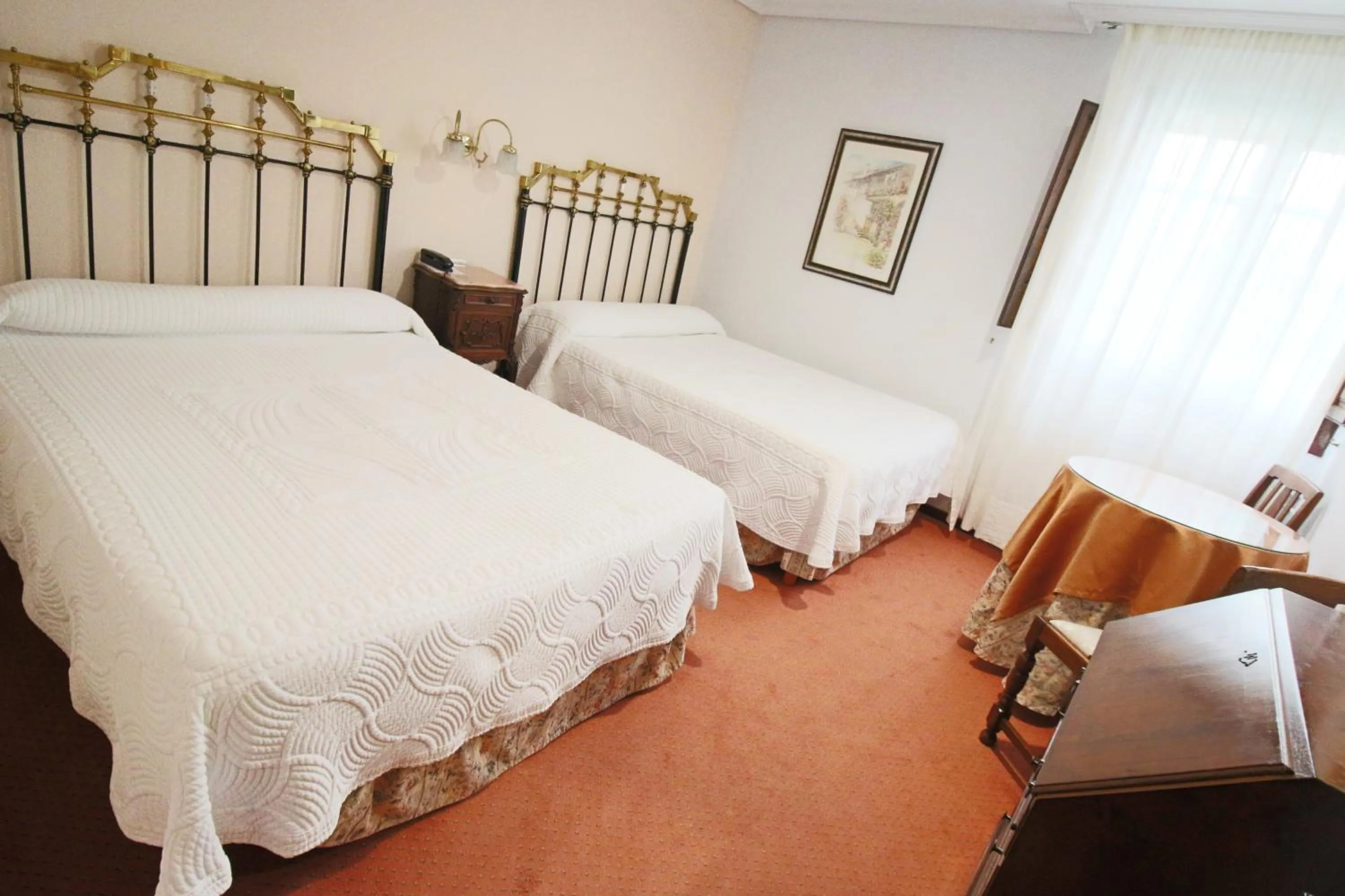 Bed in Hotel Santillana