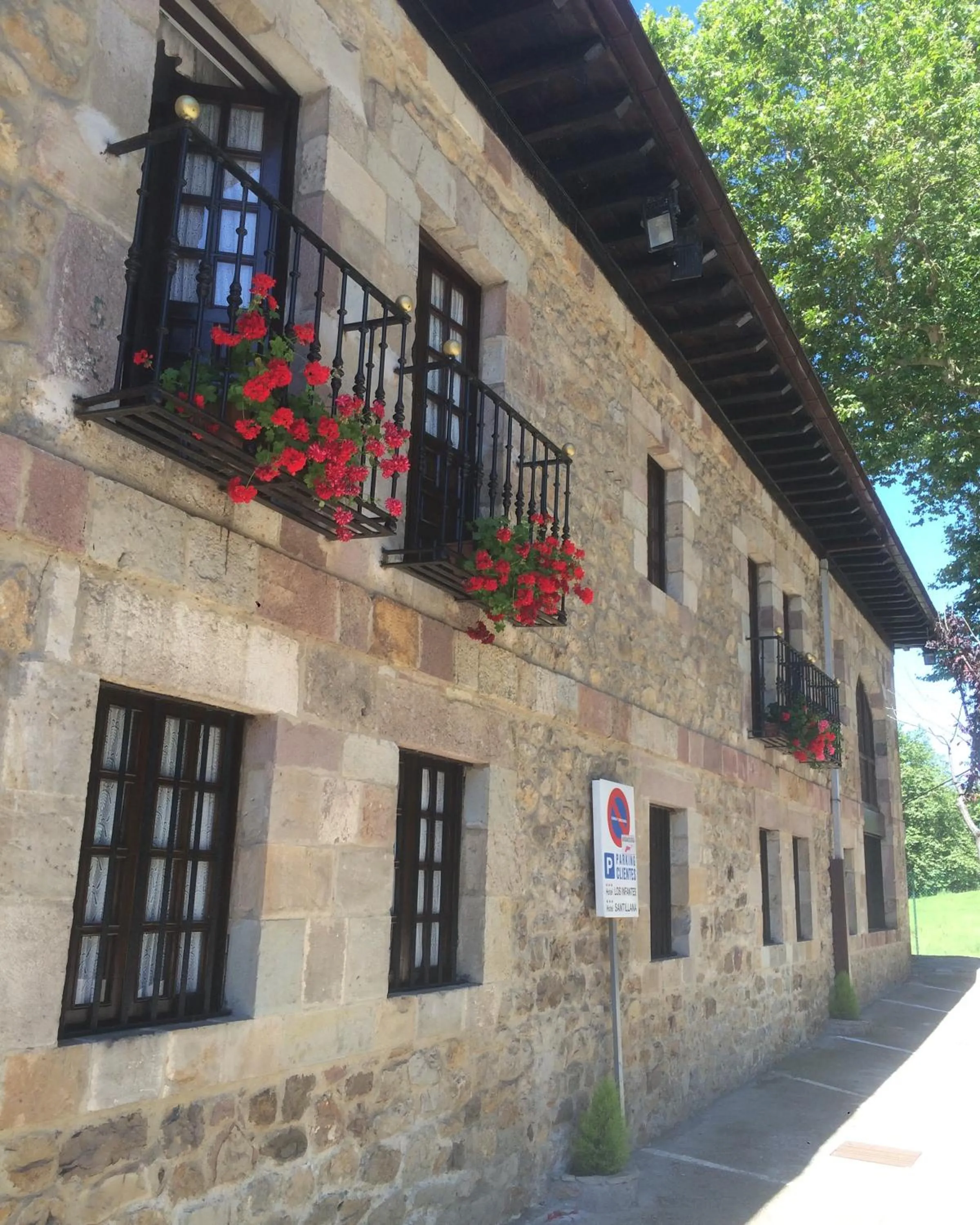 Property building in Hotel Santillana