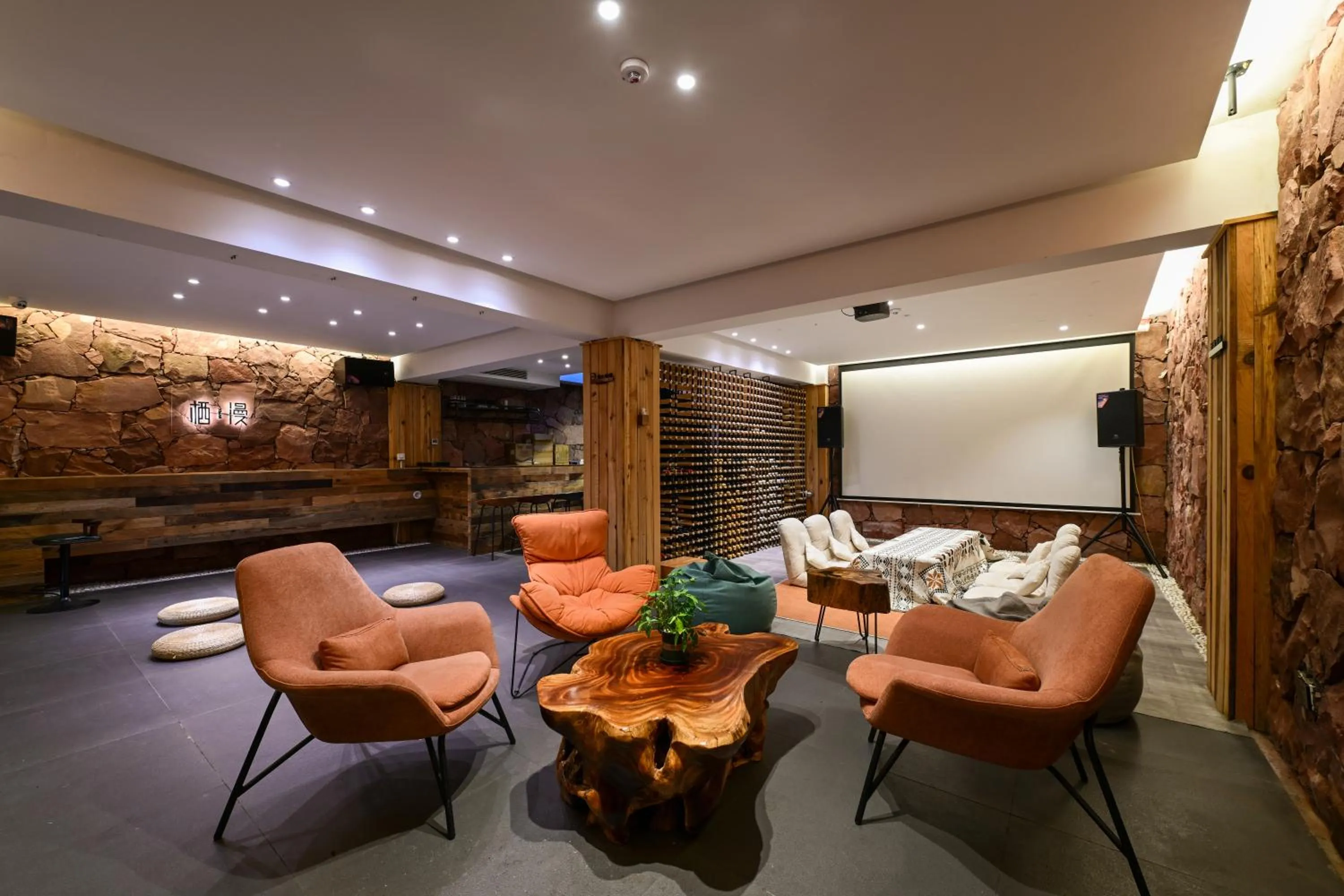 Seating area in XMAN Sunrise Peaks Resort