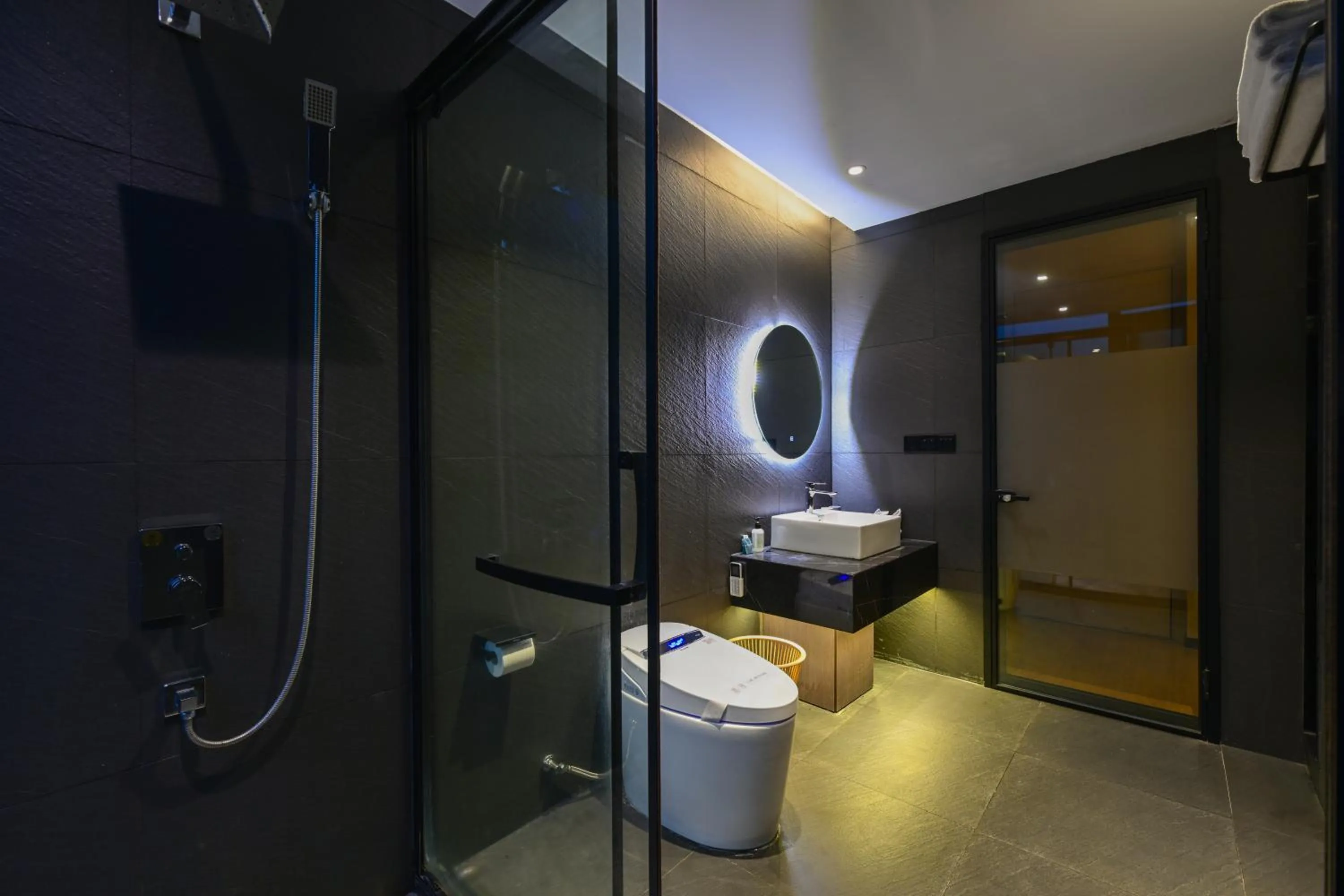 Shower in XMAN Sunrise Peaks Resort