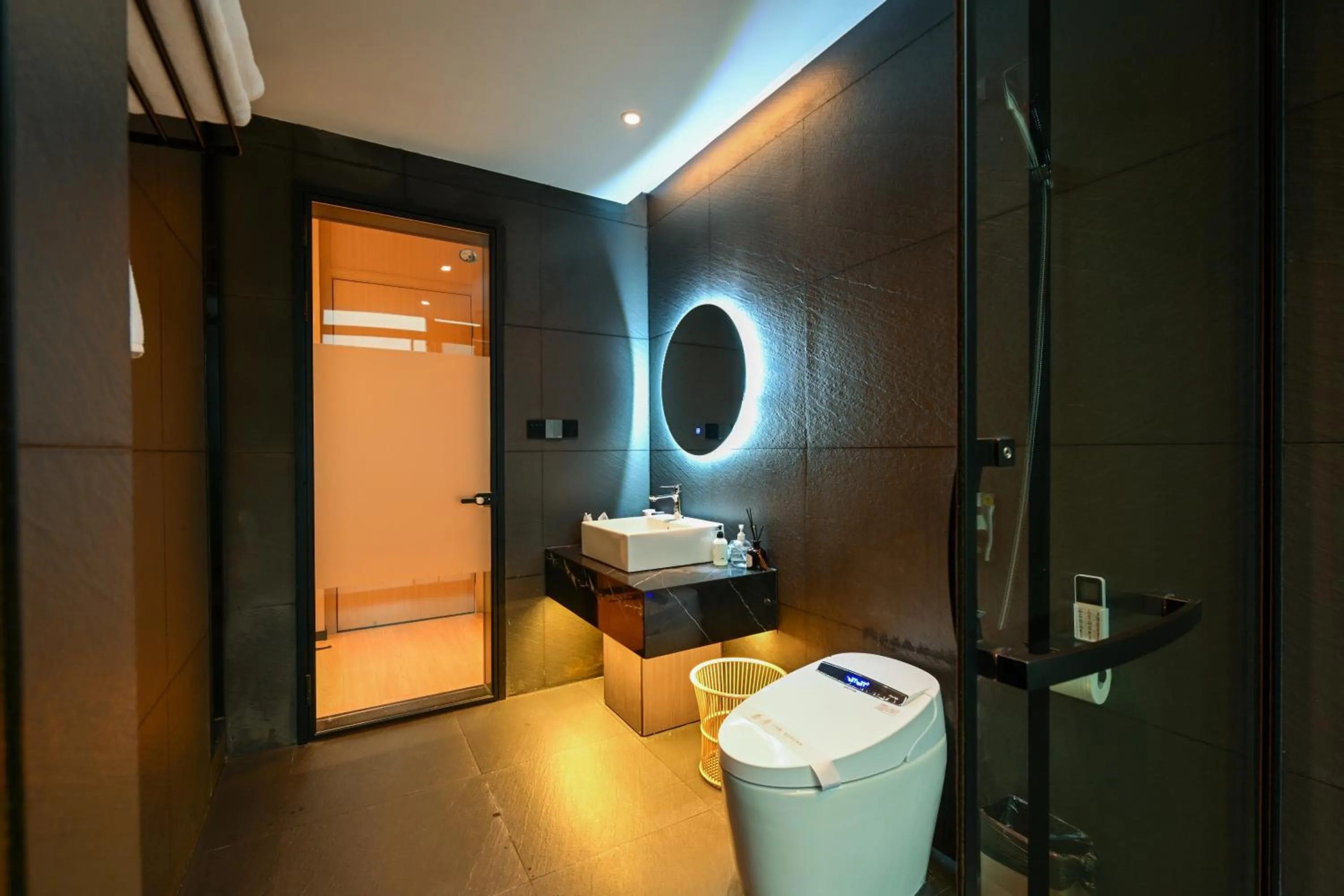 Shower in XMAN Sunrise Peaks Resort