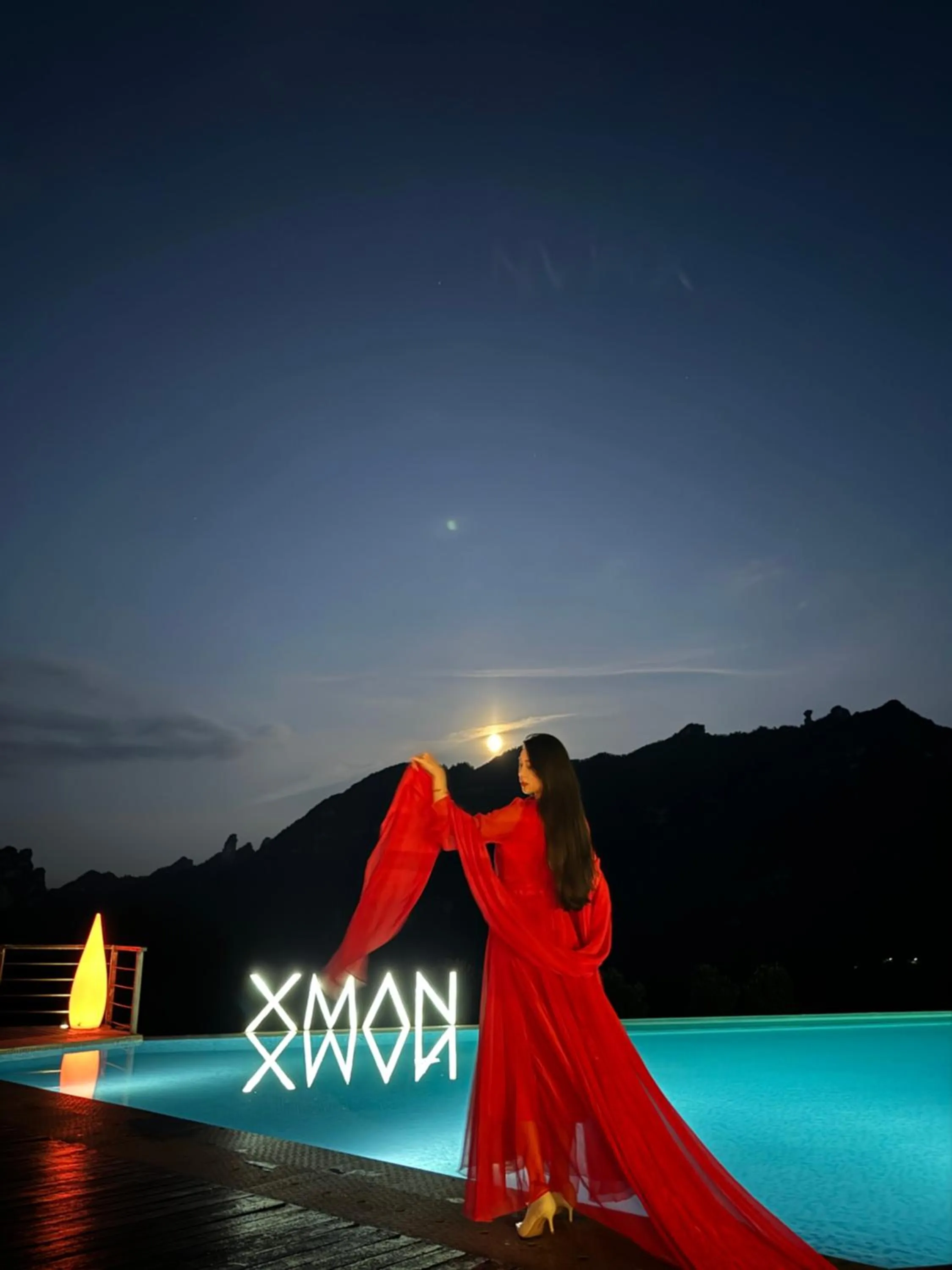 Night in XMAN Sunrise Peaks Resort