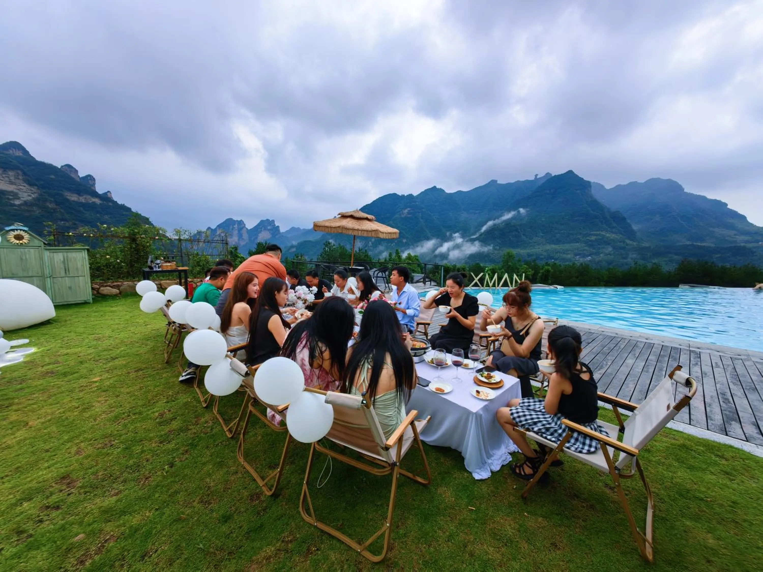 Natural landscape in XMAN Sunrise Peaks Resort