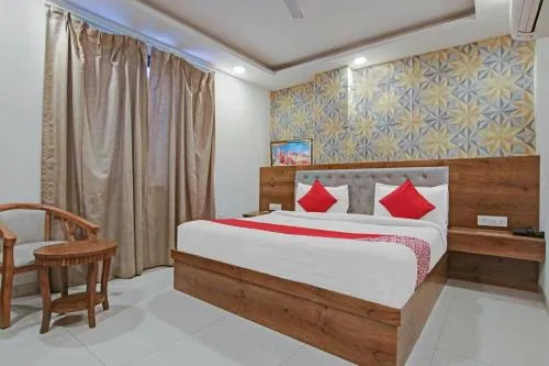 Hotel O Avi Suites