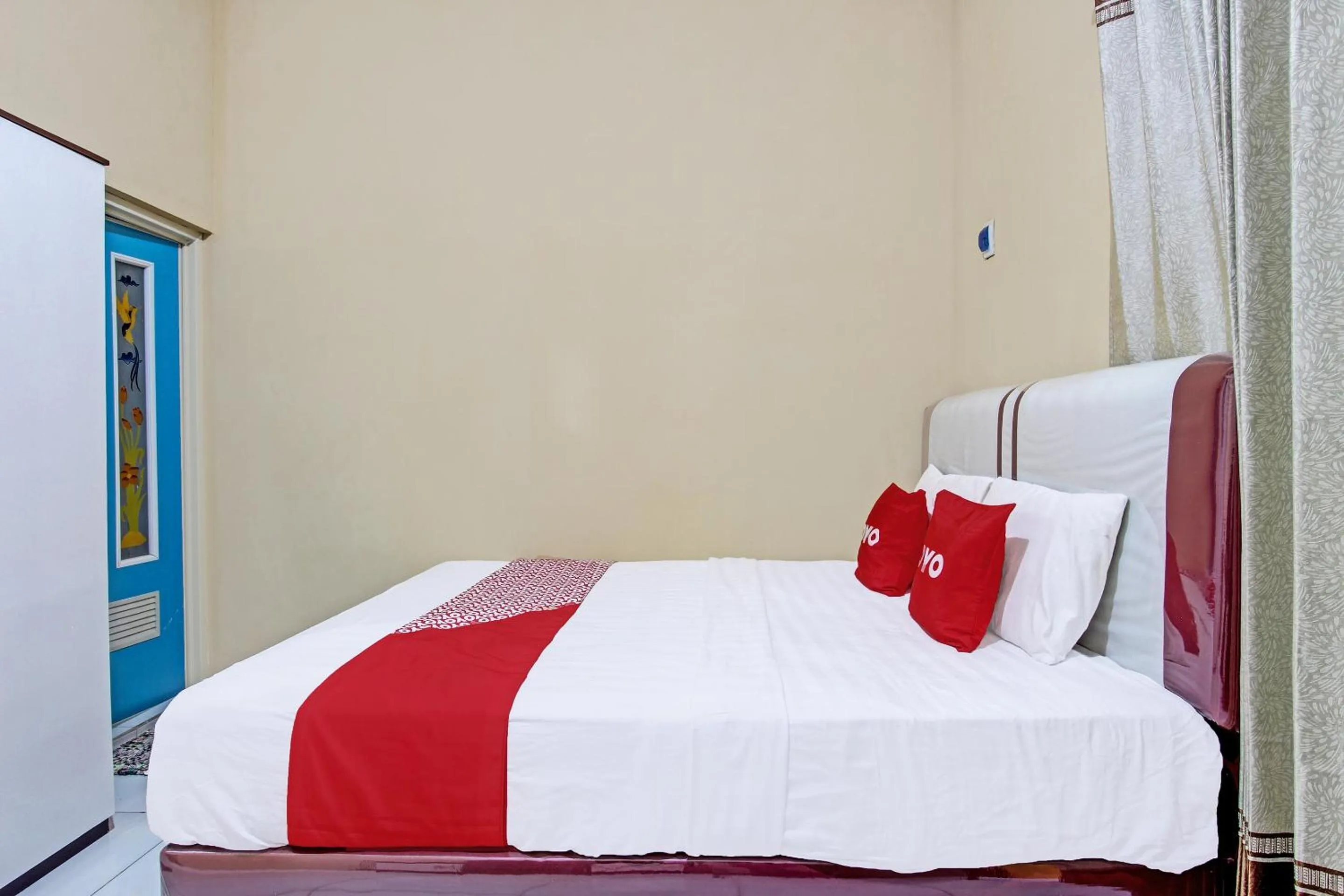 Bedroom, Bed in Hotel O Amole Paviliun Syariah