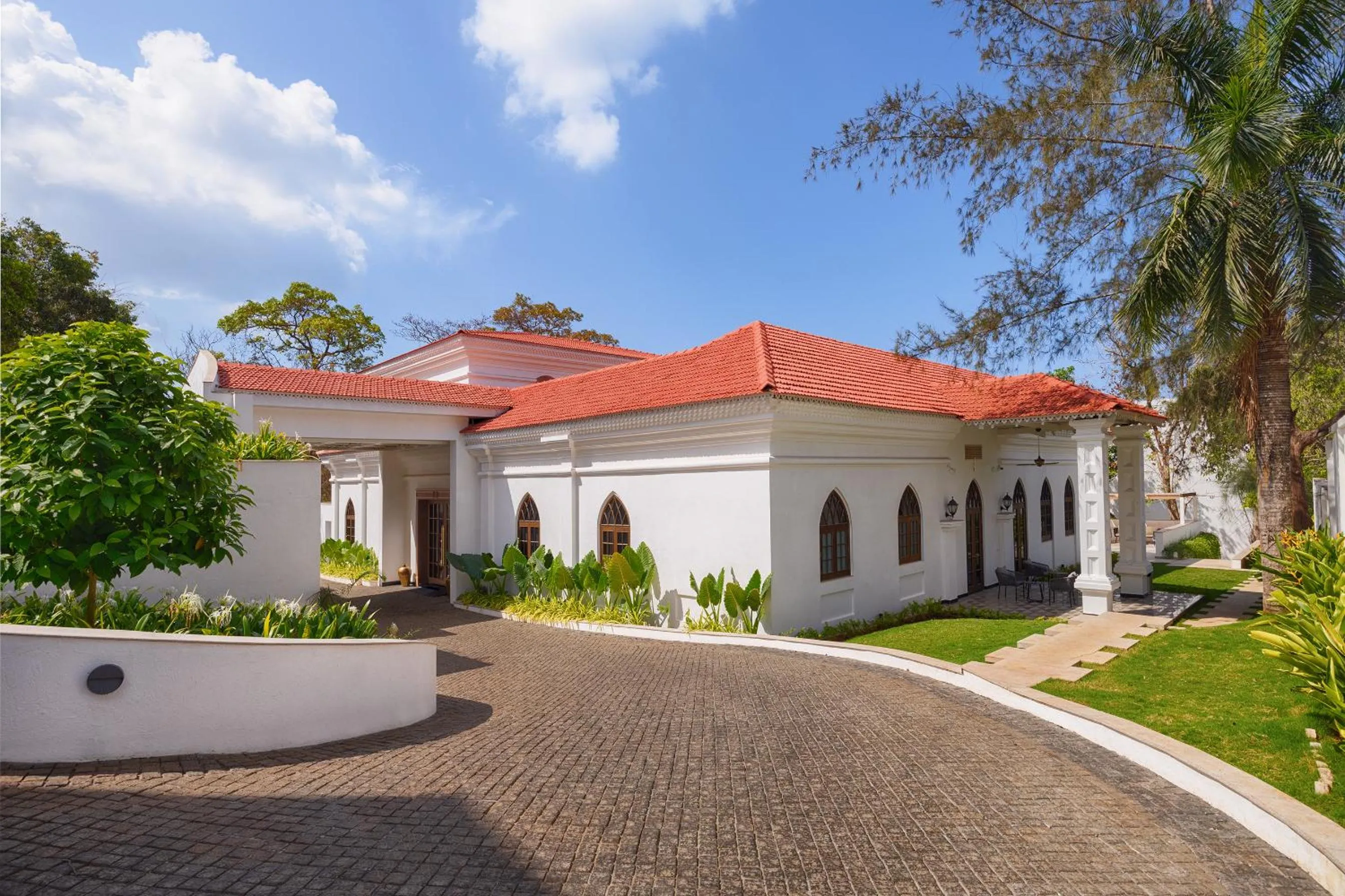 Facade/entrance in The Yellow House, Goa - IHCL SeleQtions
