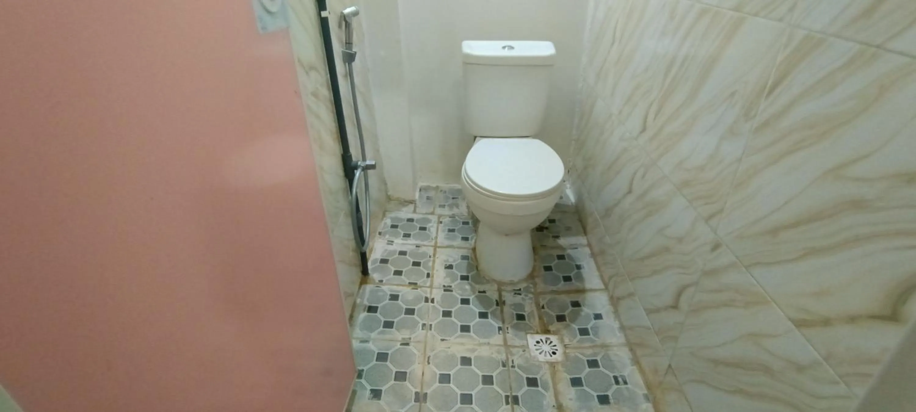 Bathroom in SPOT ON 92338 Karin Kost