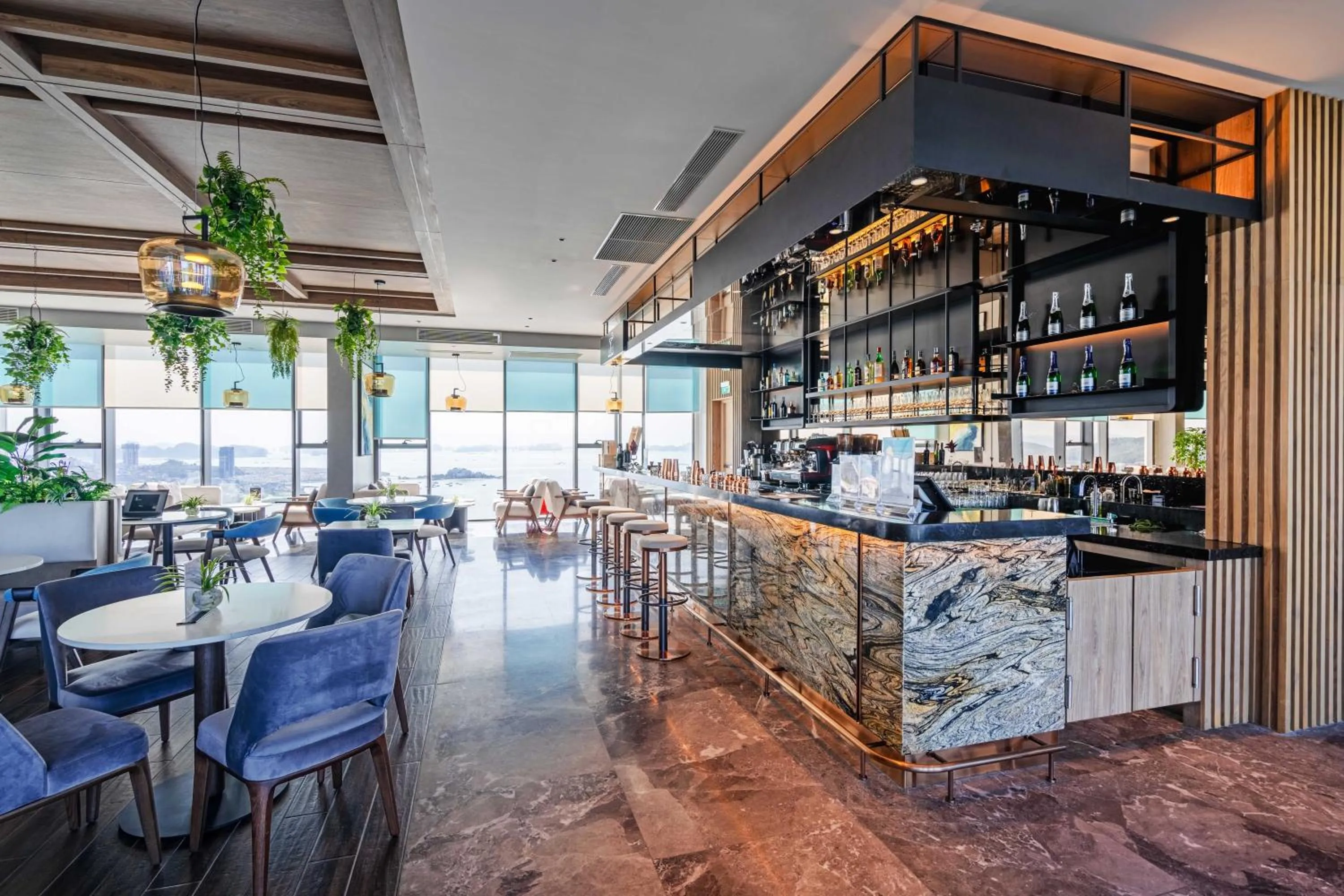 Lounge or bar in HB Serviced Apartment - Alacarte Hạ Long