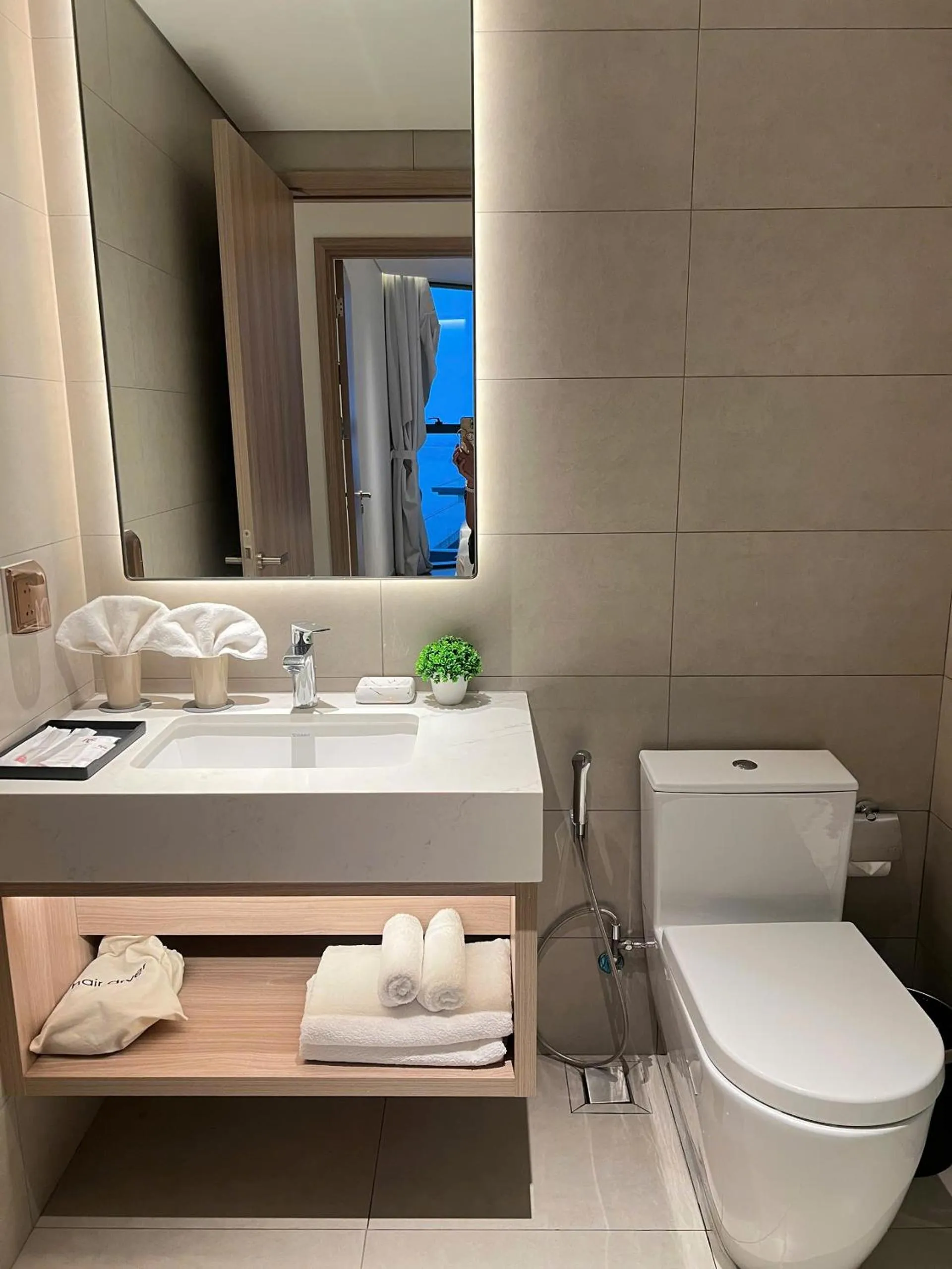 Bathroom in HB Serviced Apartment - Alacarte Hạ Long