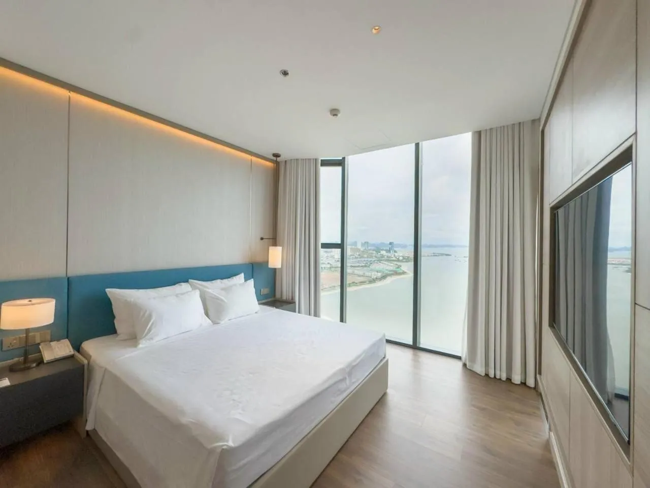Bed in HB Serviced Apartment - Alacarte Hạ Long