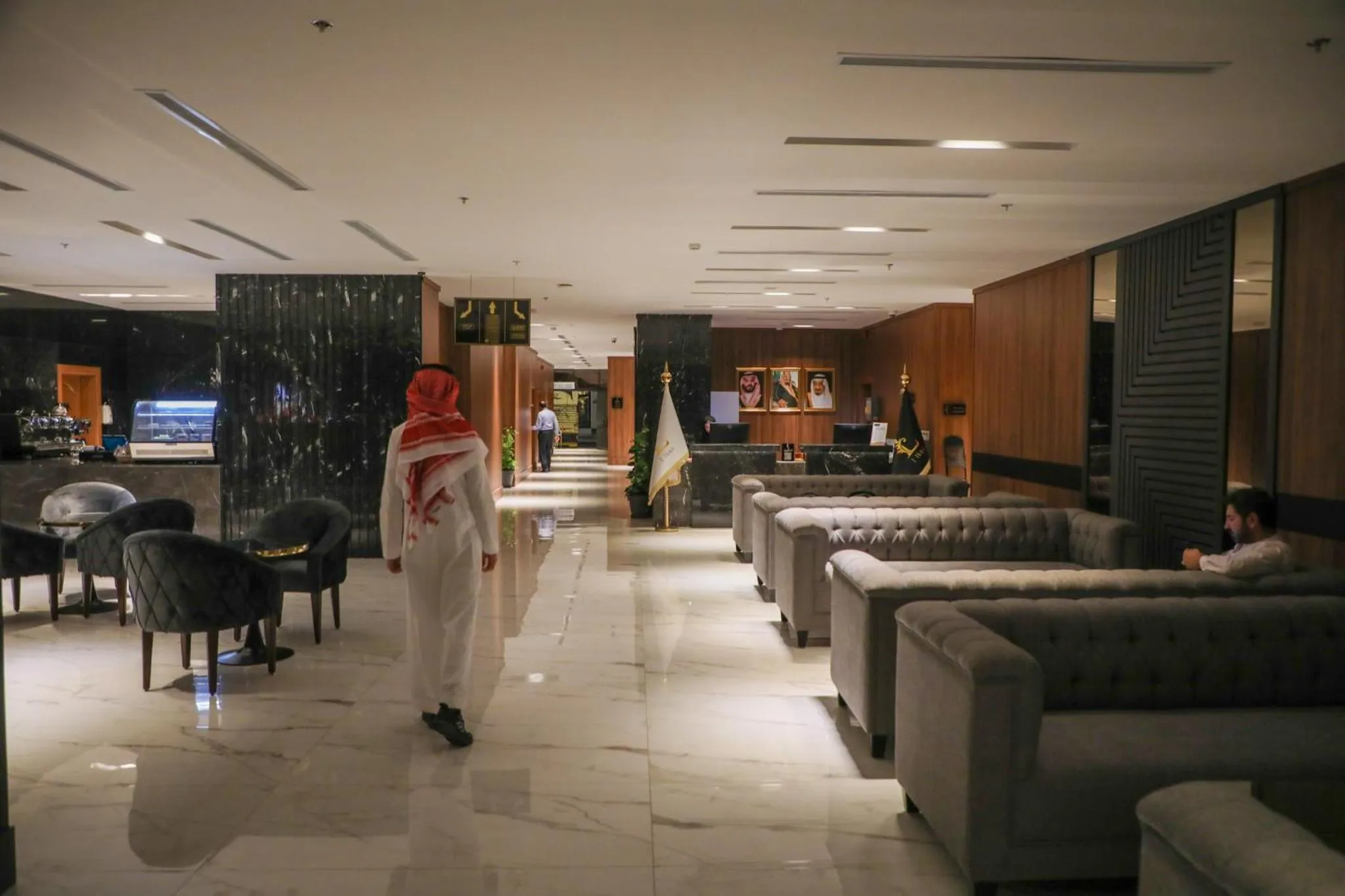 Lobby or reception in E Hotel