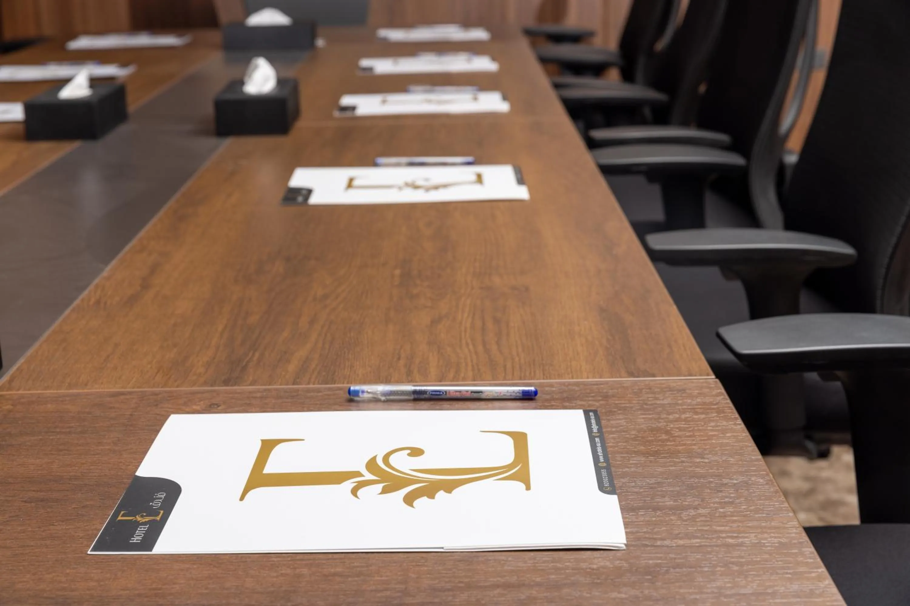 Meeting/conference room in E Hotel