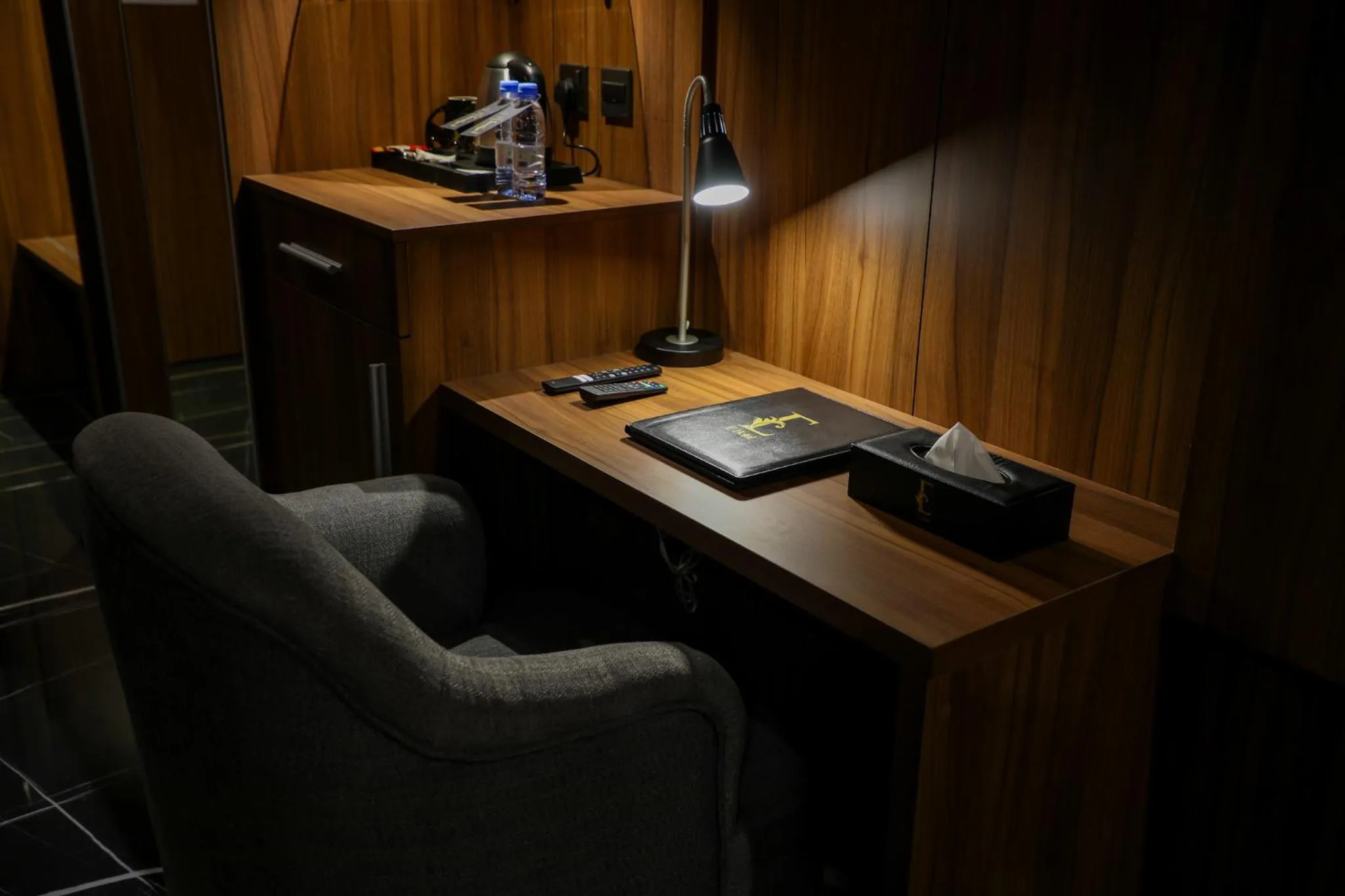 hair dresser in E Hotel