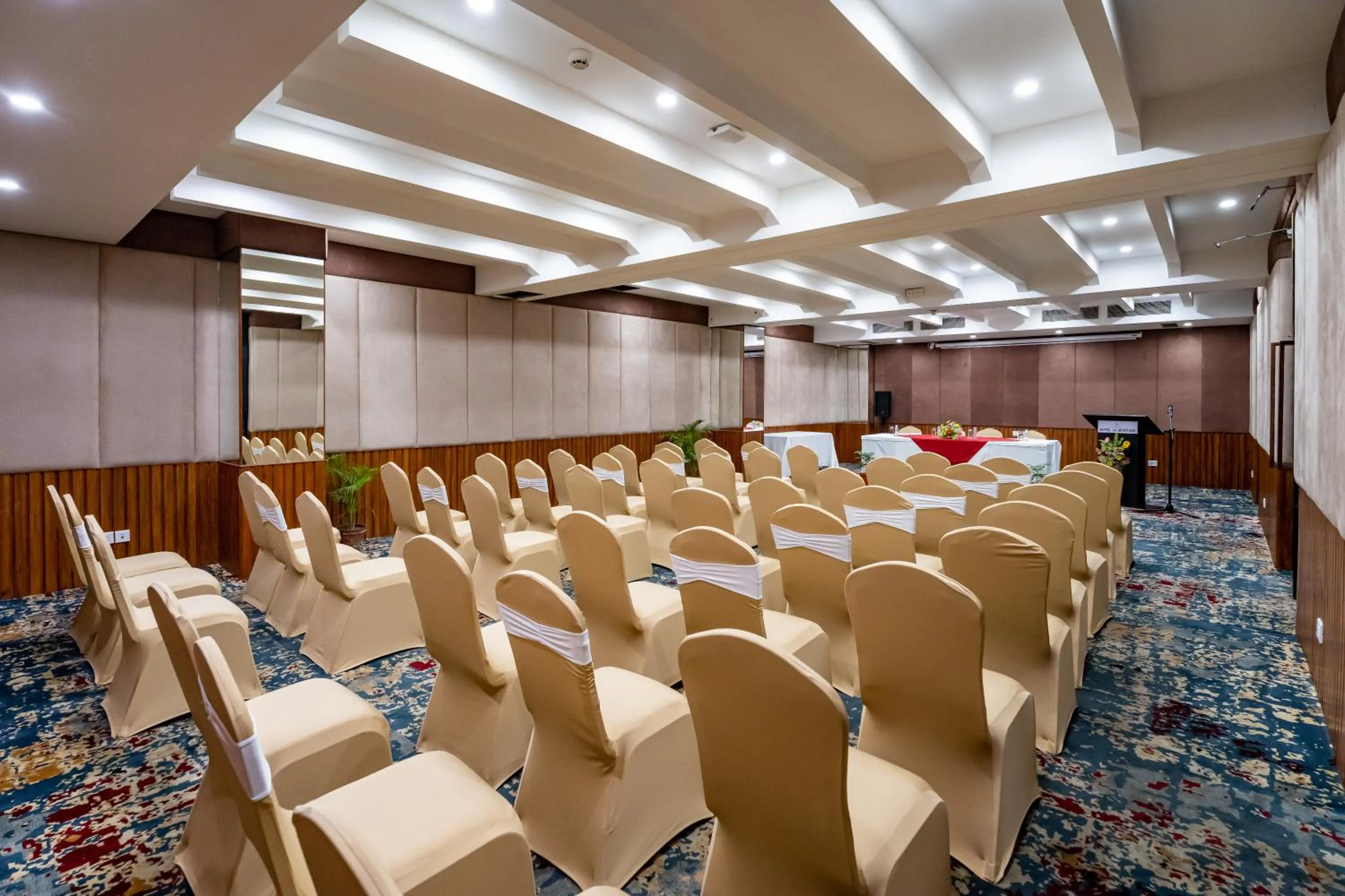 Banquet/Function facilities in Hotel Lo Mustang