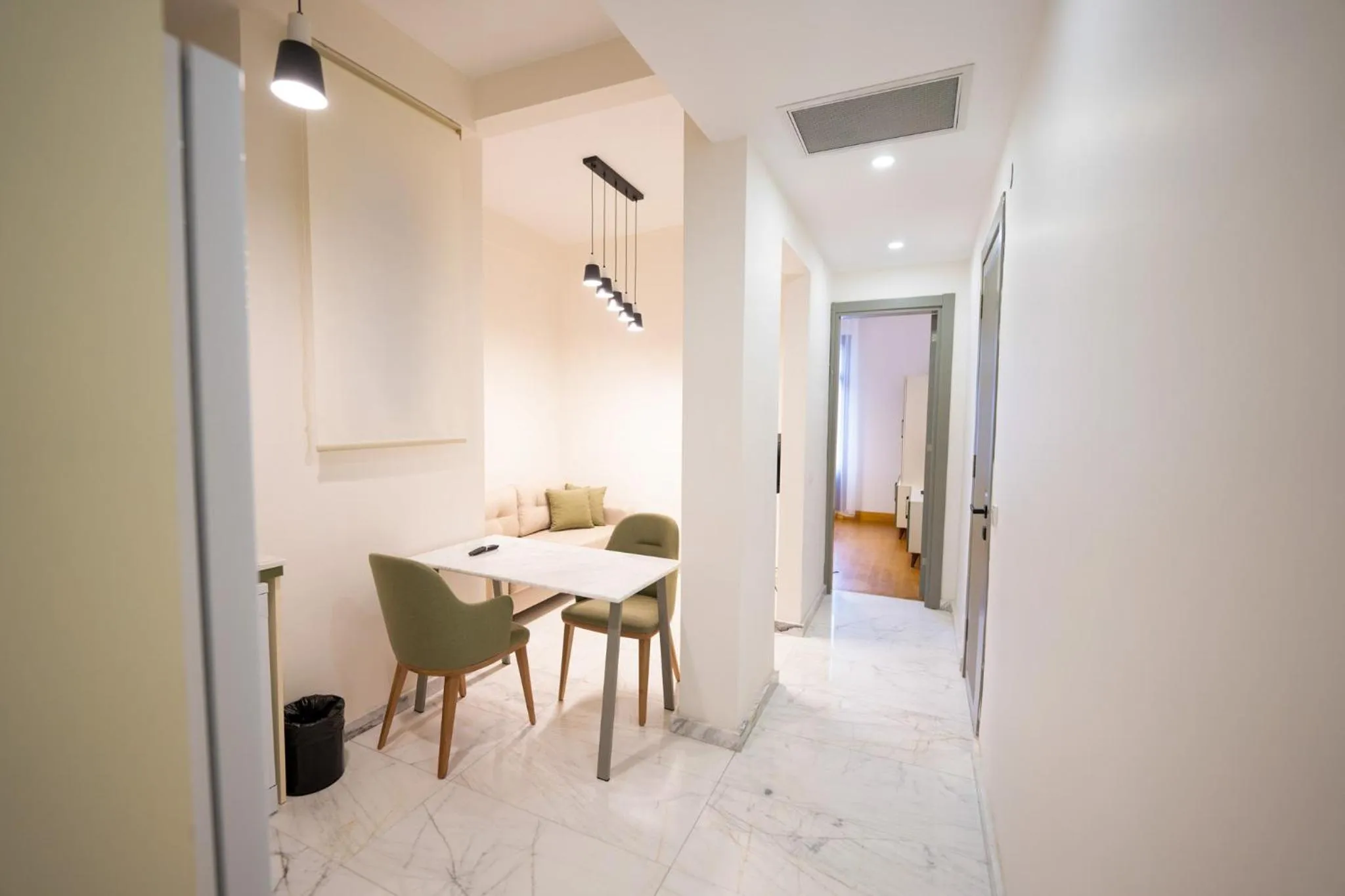 Coffee/tea facilities in Monev Suites Hotel