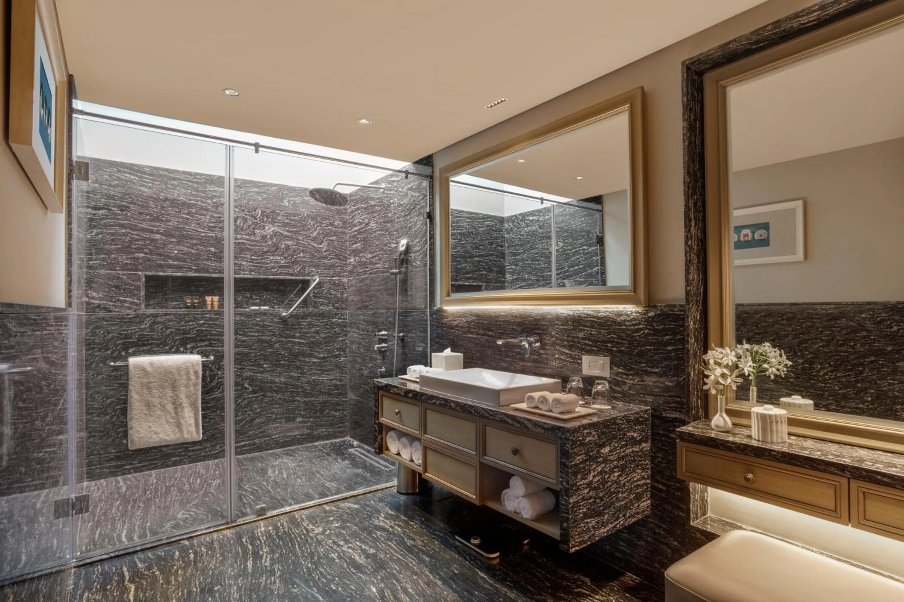 Bathroom in Mementos by ITC Hotels, Ekaaya, Udaipur