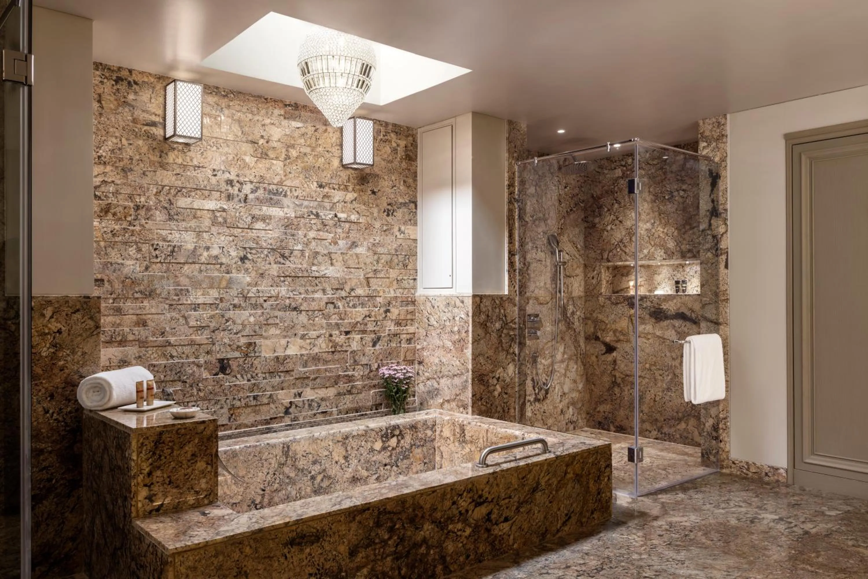 Bathroom in Mementos by ITC Hotels, Ekaaya, Udaipur