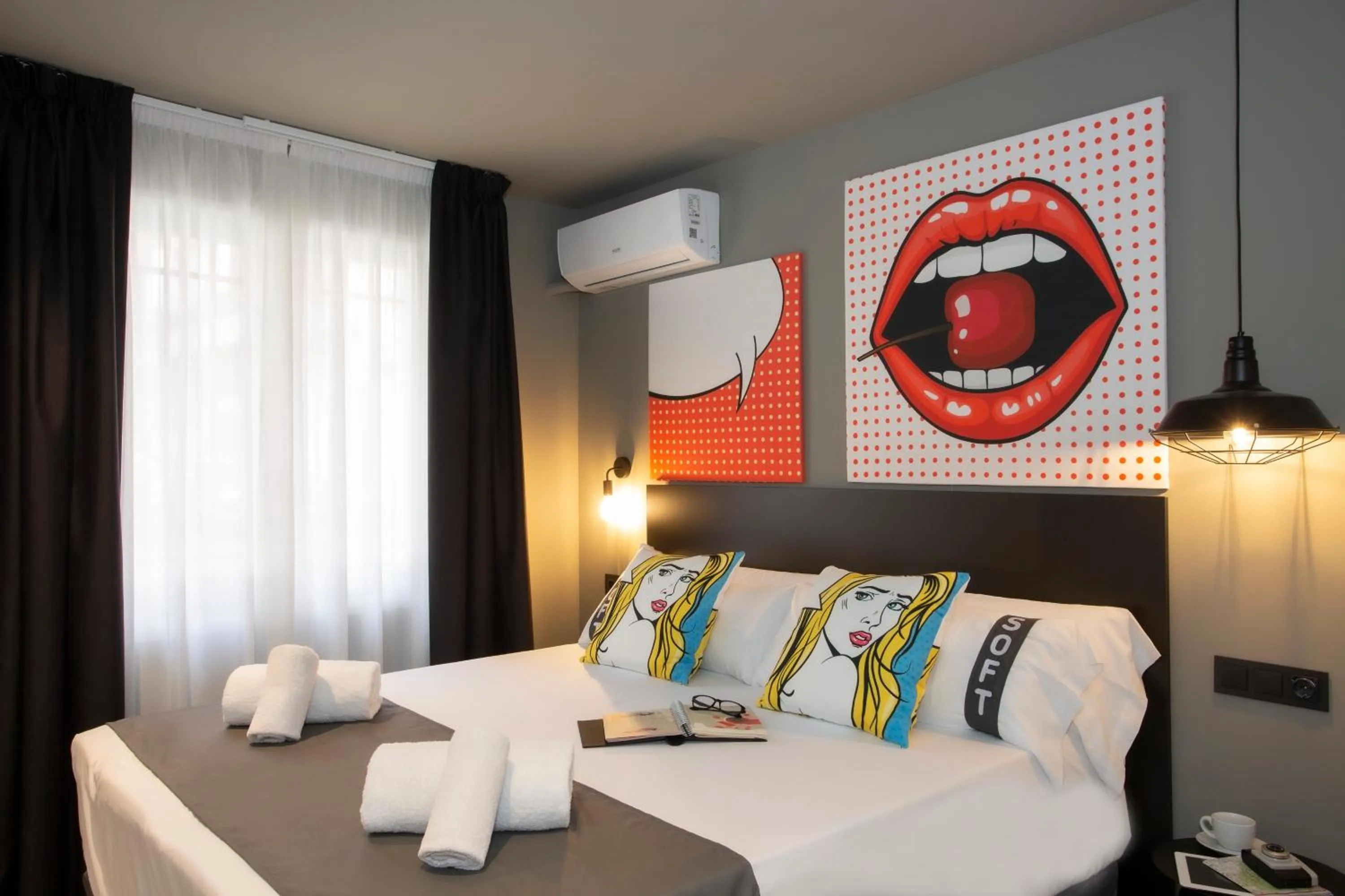Bedroom, Bed in Casual Pop Art Benidorm