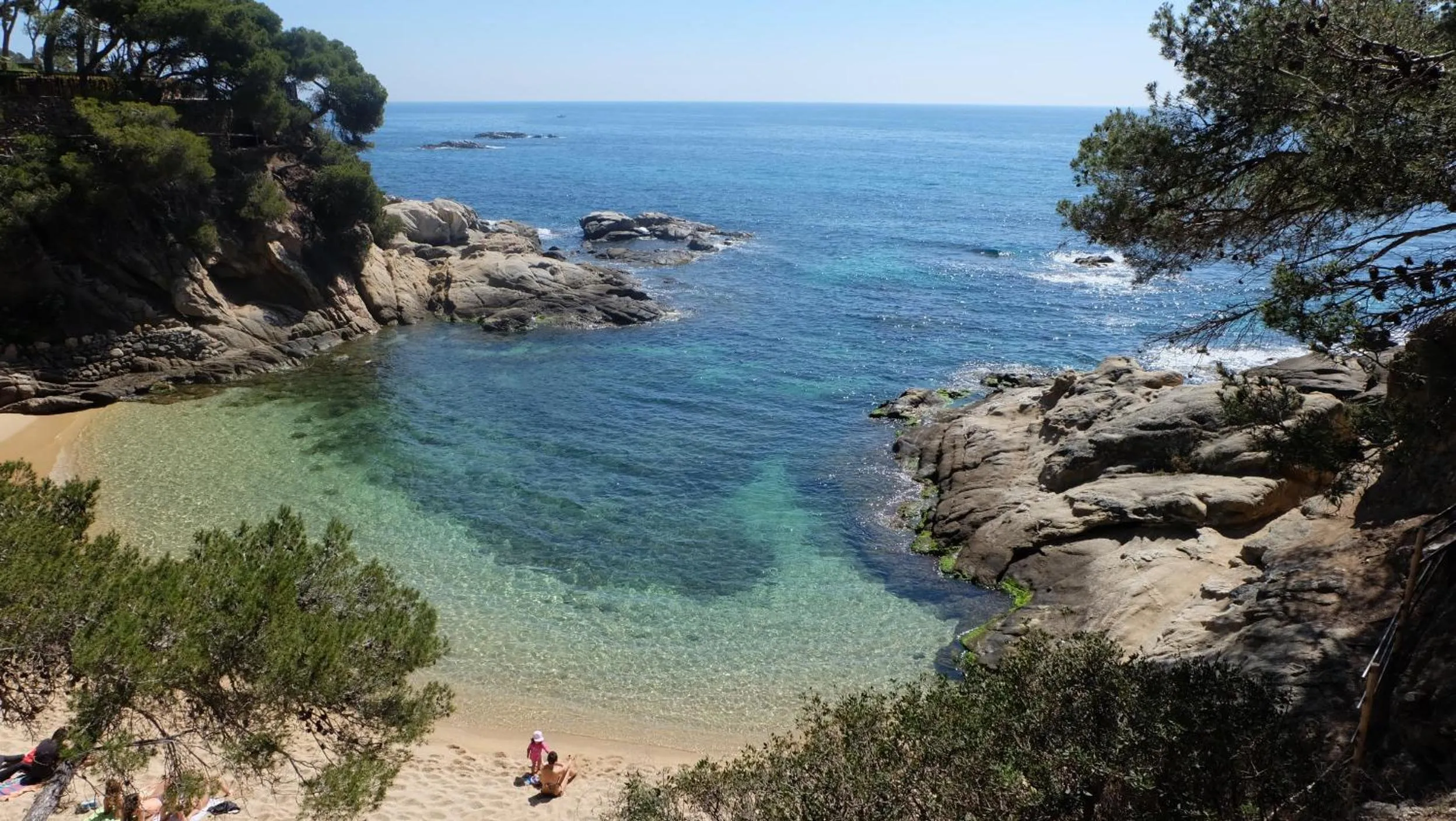 Beach in htop Platja Park #htopFun