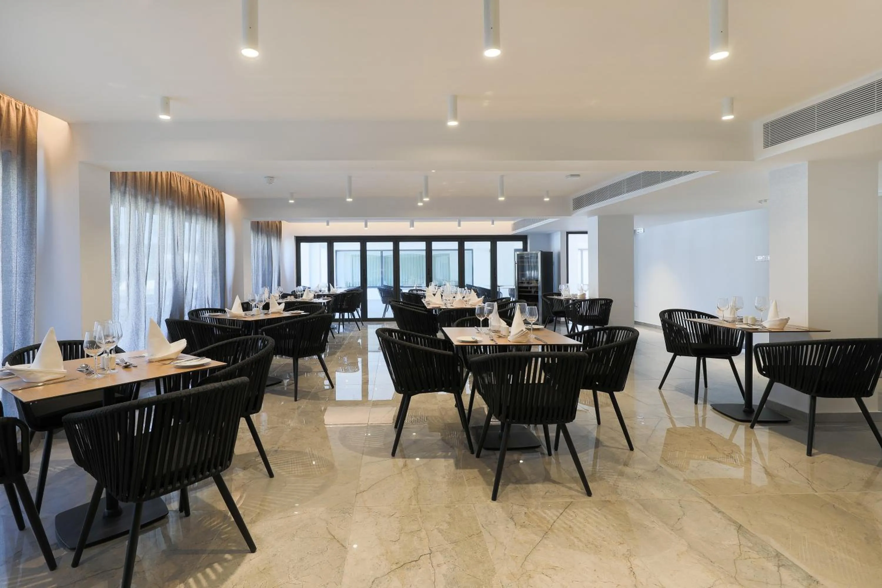 Restaurant/places to eat in The Quality Lodge - Self Check-in