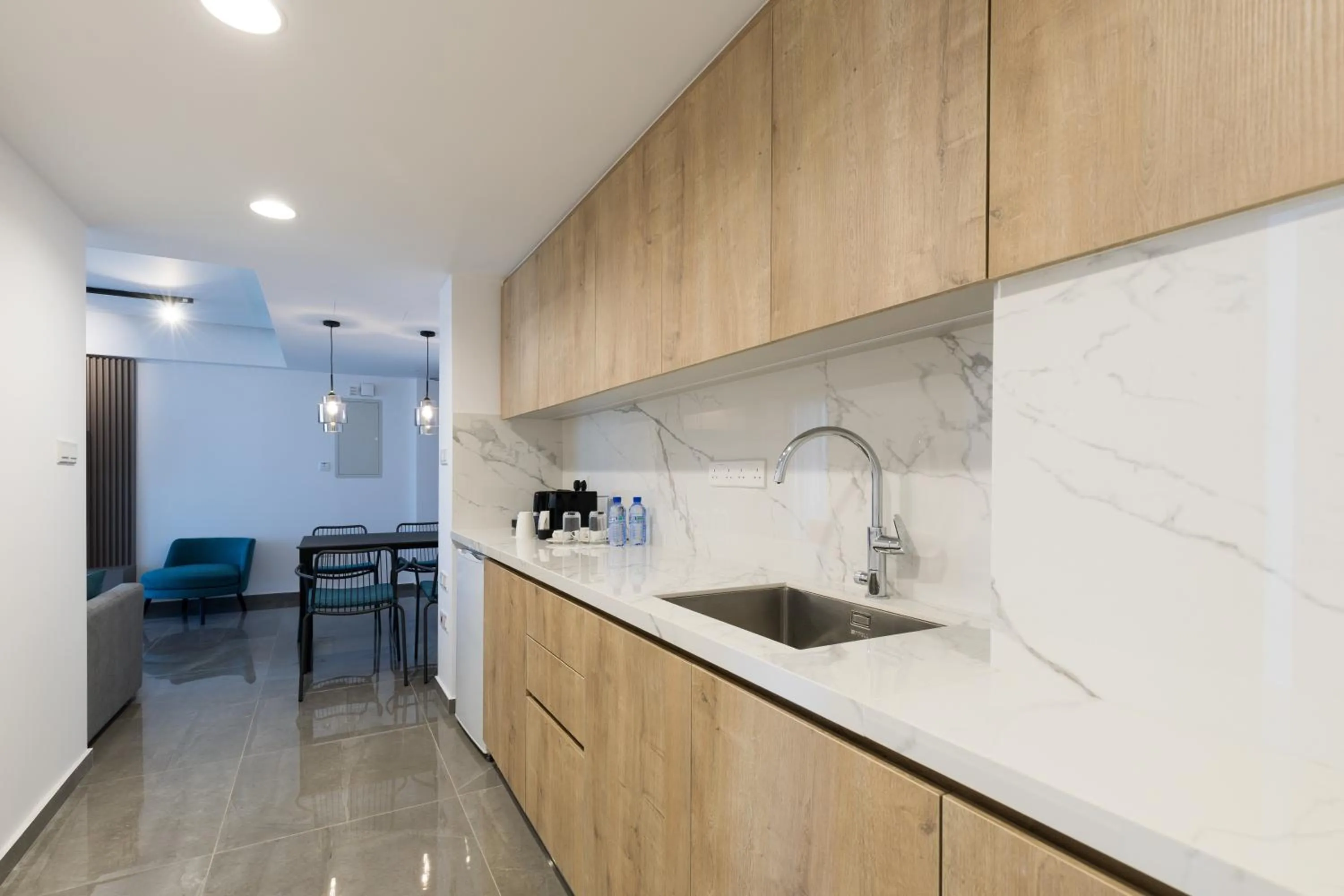 Kitchen or kitchenette in The Quality Lodge - Self Check-in