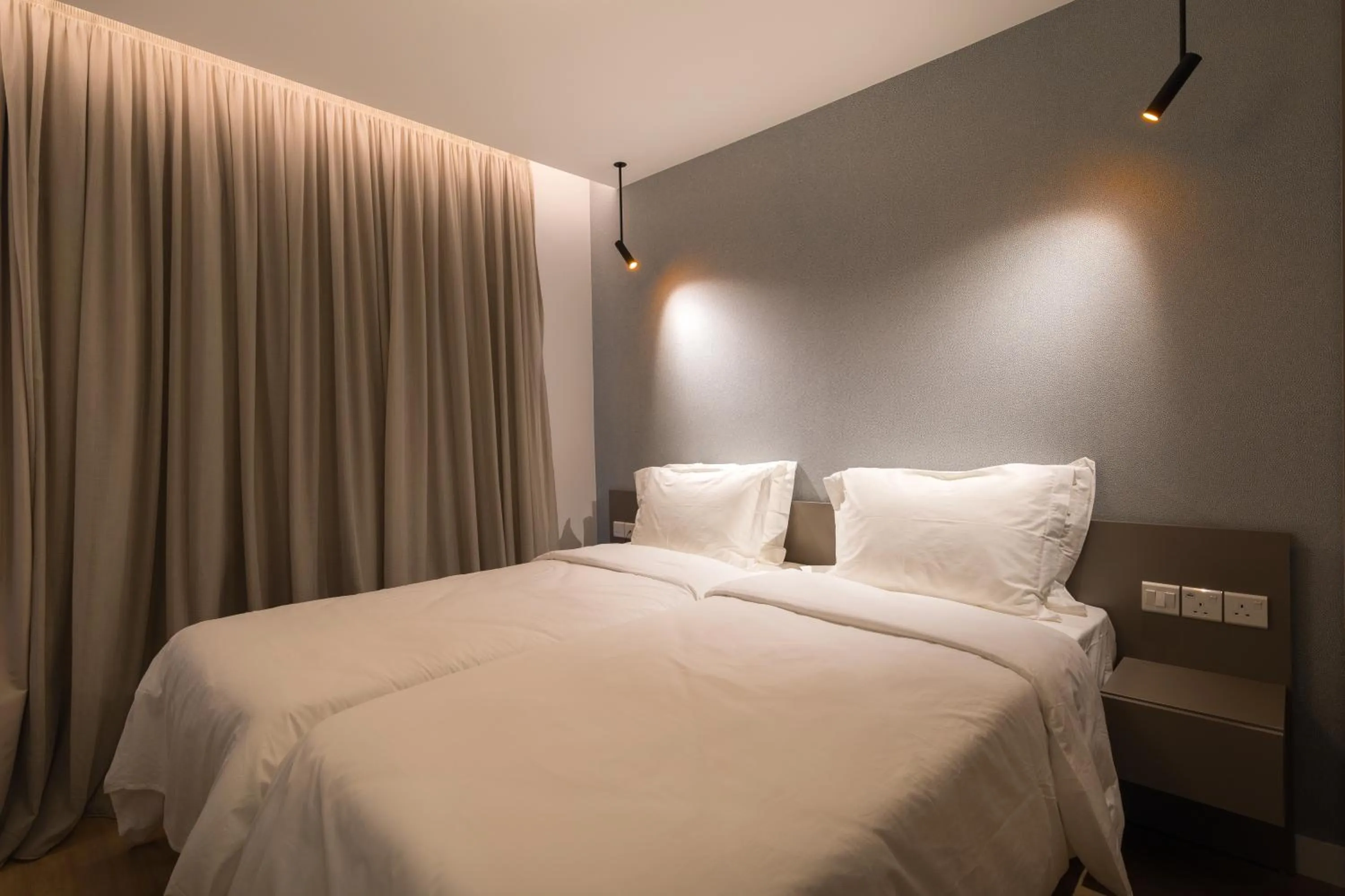 Bedroom, Bed in The Quality Lodge - Self Check-in