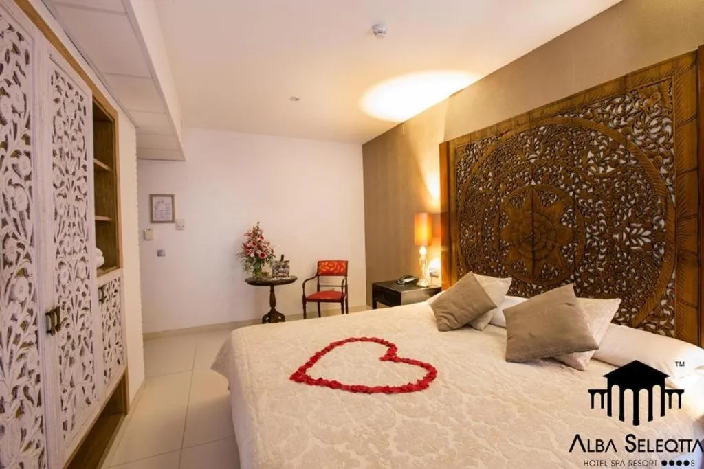 Bed in Hotel Alba Seleqtta