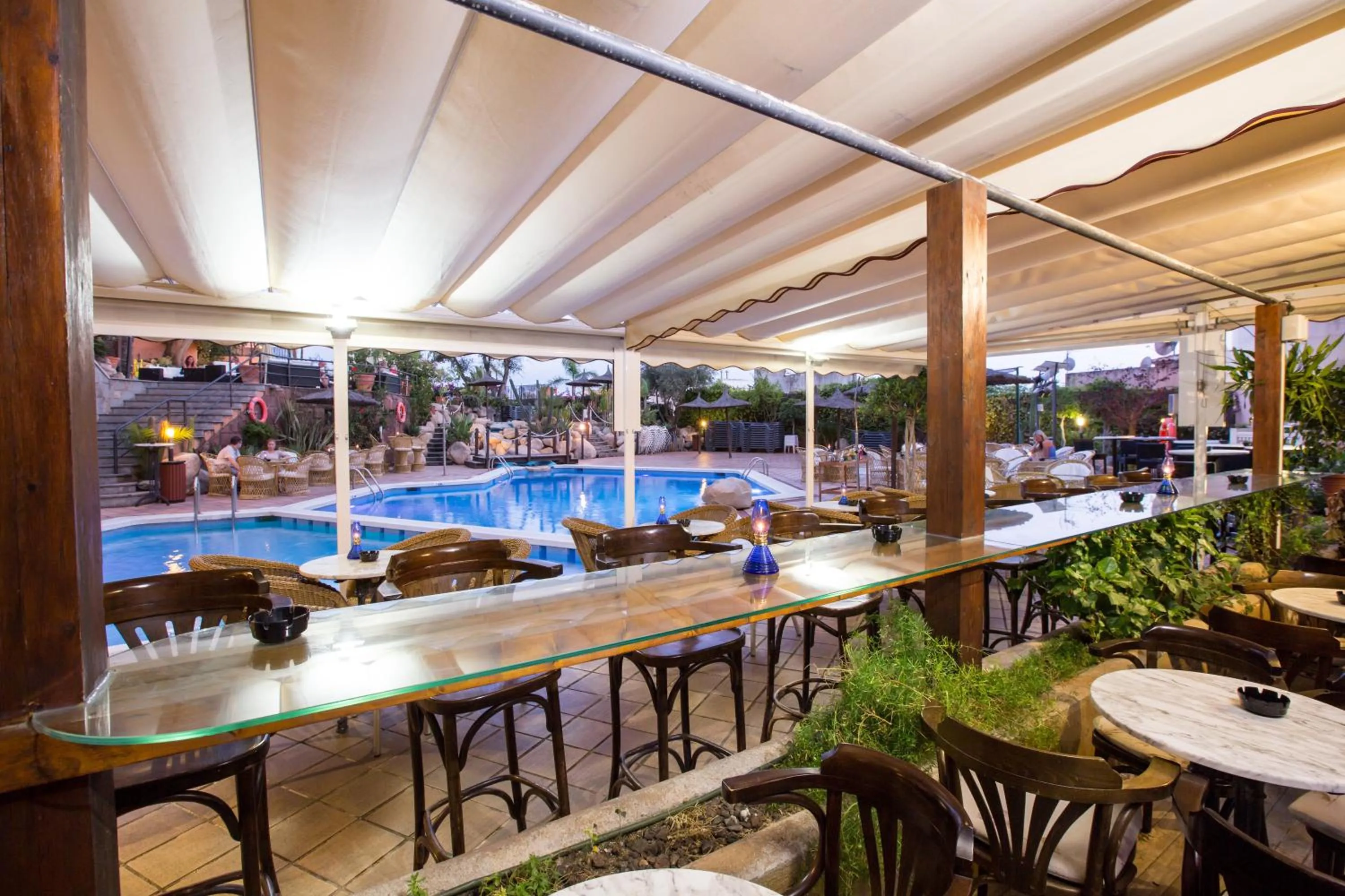 Food and drinks in Hotel Alba Seleqtta