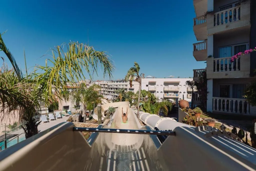 Day in Hotel Alba Seleqtta